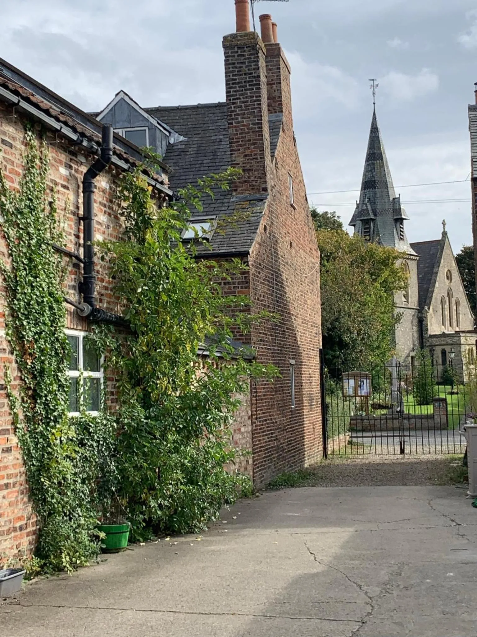Church View B&B & Holiday Cottages