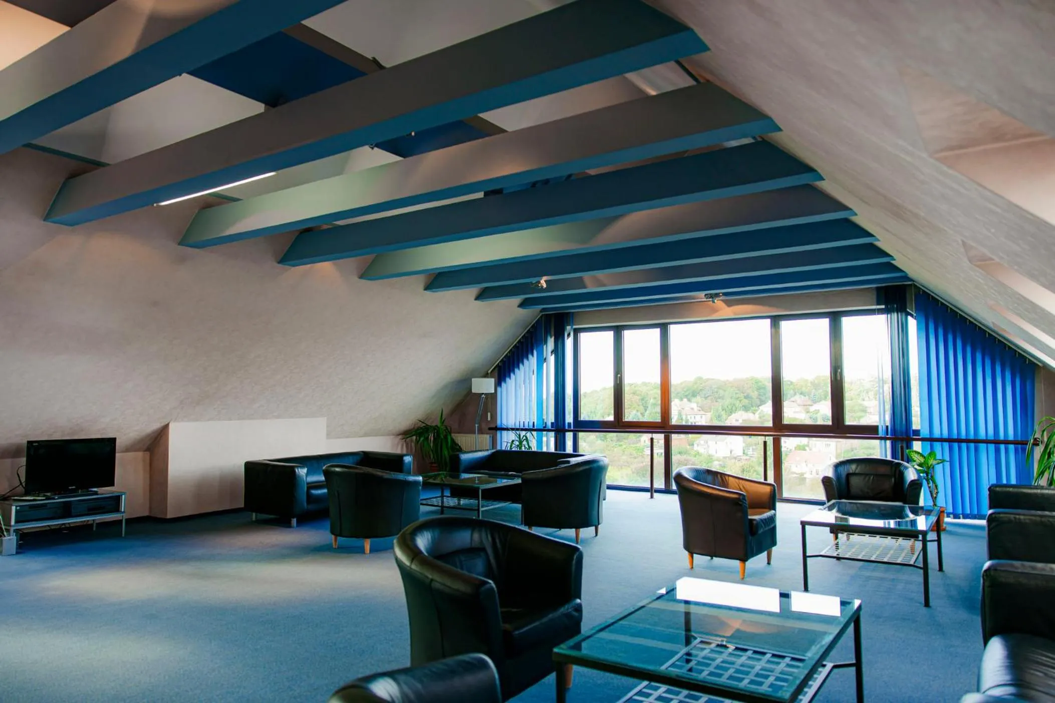 Communal lounge/ TV room in Hotel Basztowy