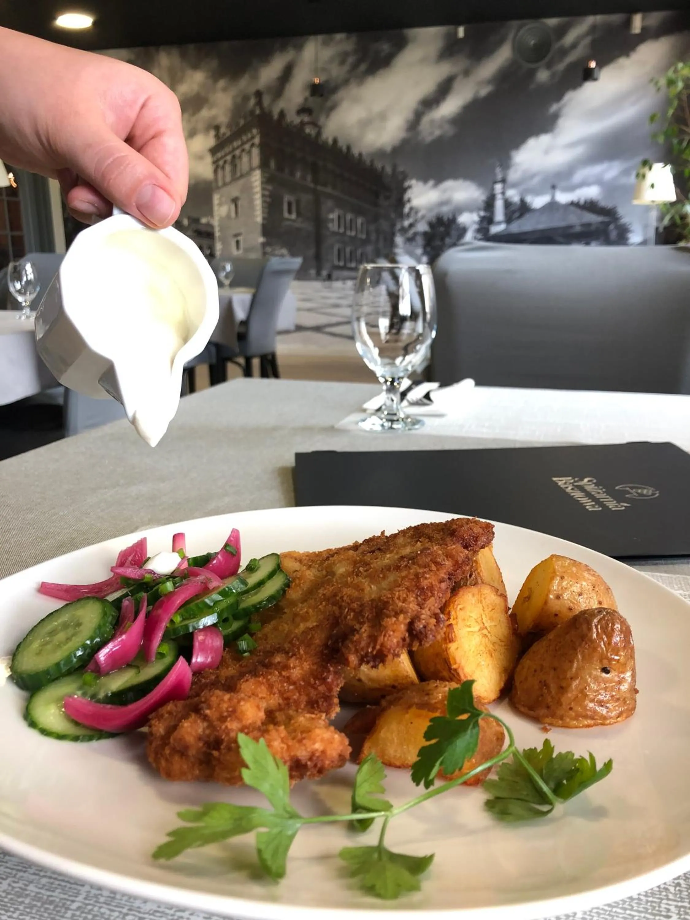 Restaurant/places to eat in Hotel Basztowy