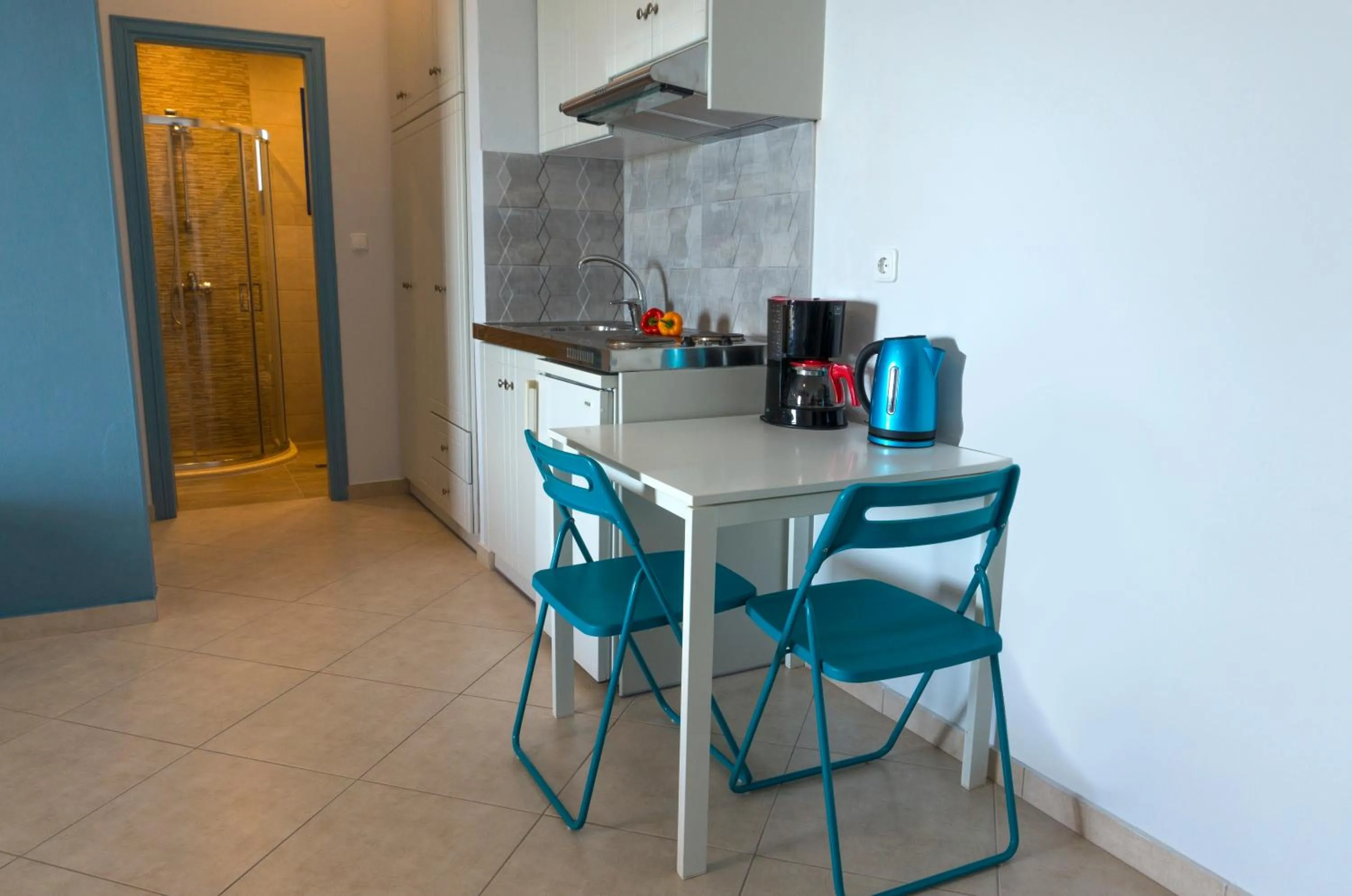 Coffee/tea facilities in Hotel Loukas Vrachos
