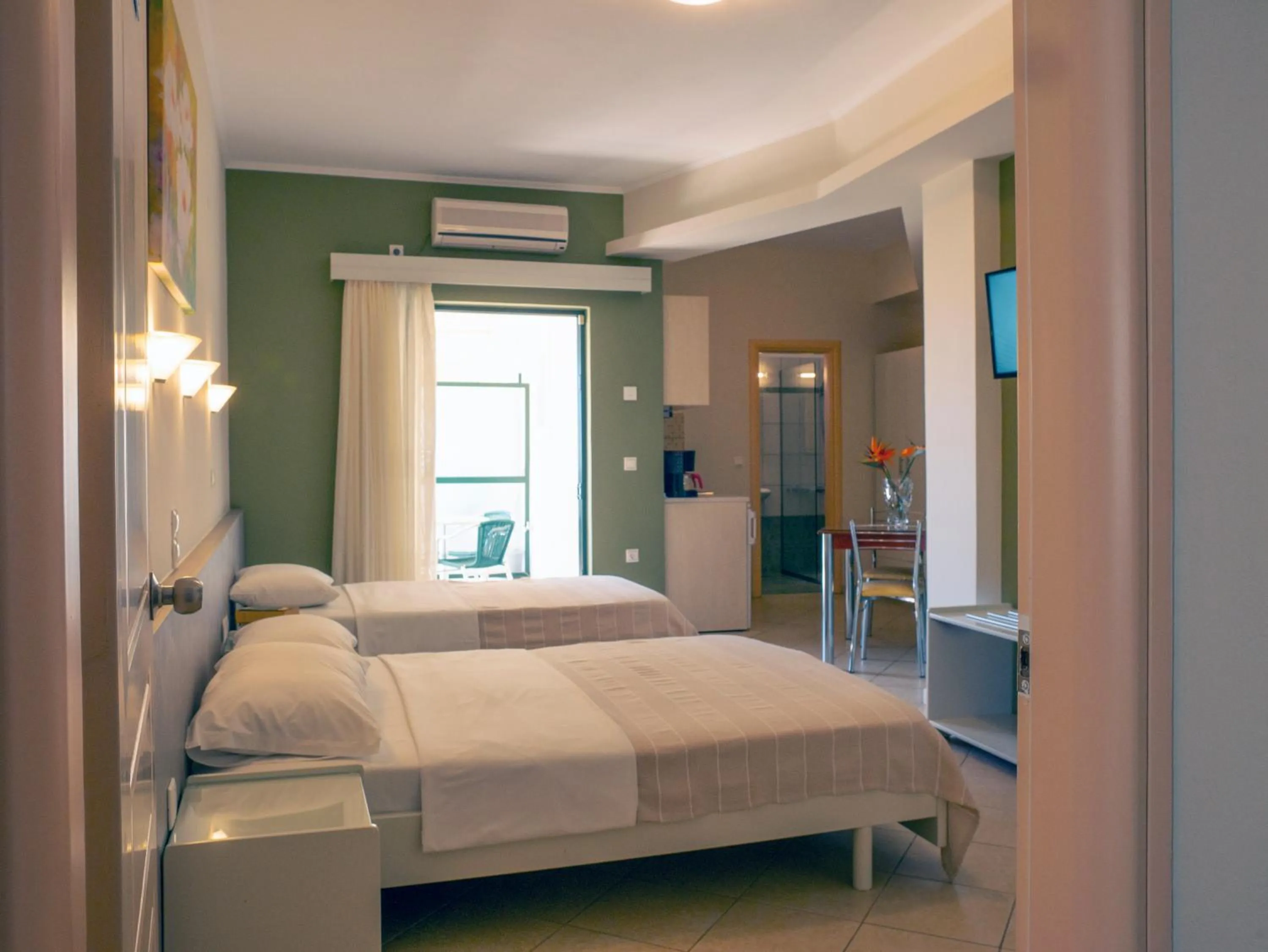 Photo of the whole room, Bed in Hotel Loukas Vrachos