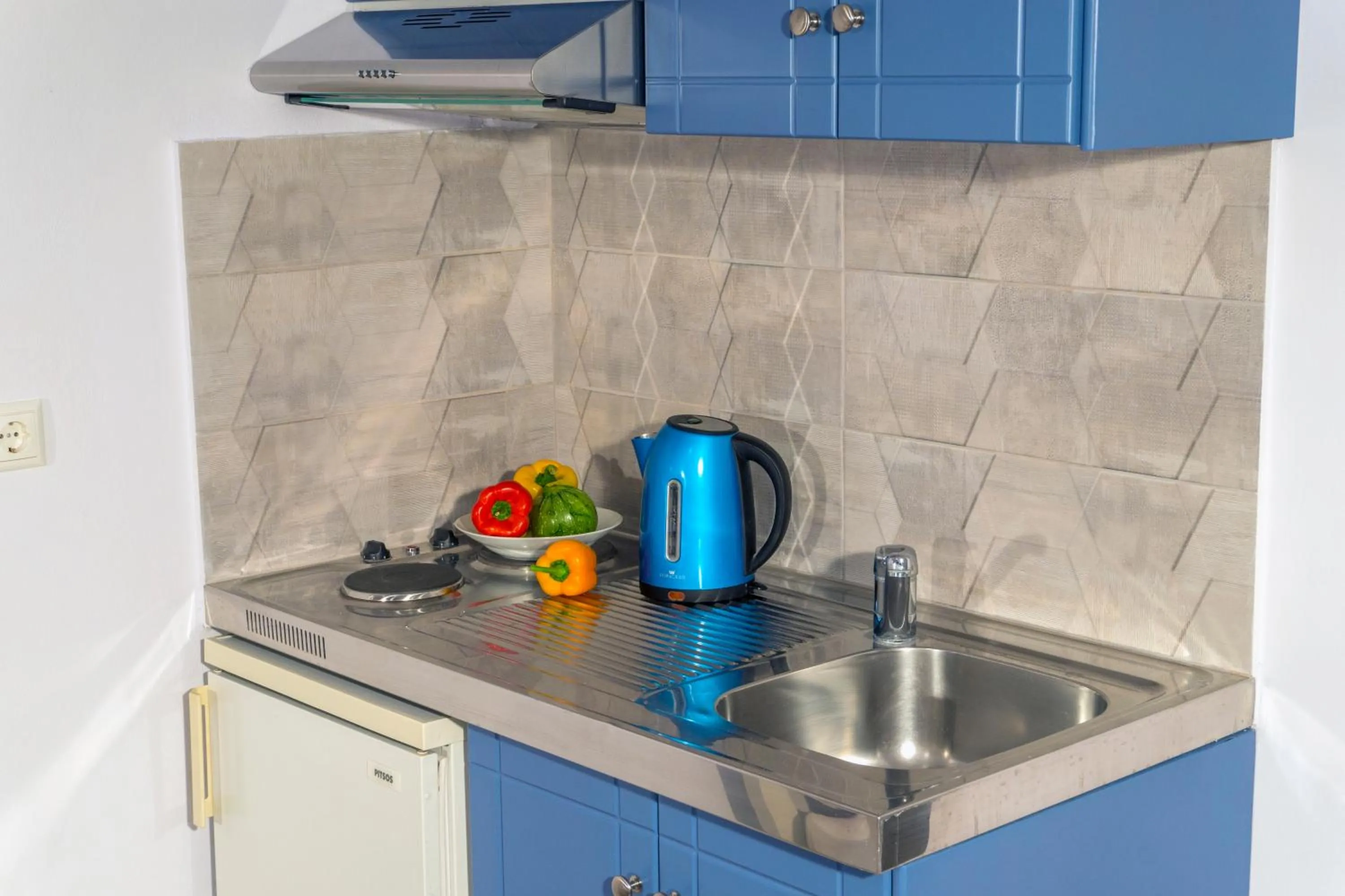 Coffee/tea facilities in Hotel Loukas Vrachos
