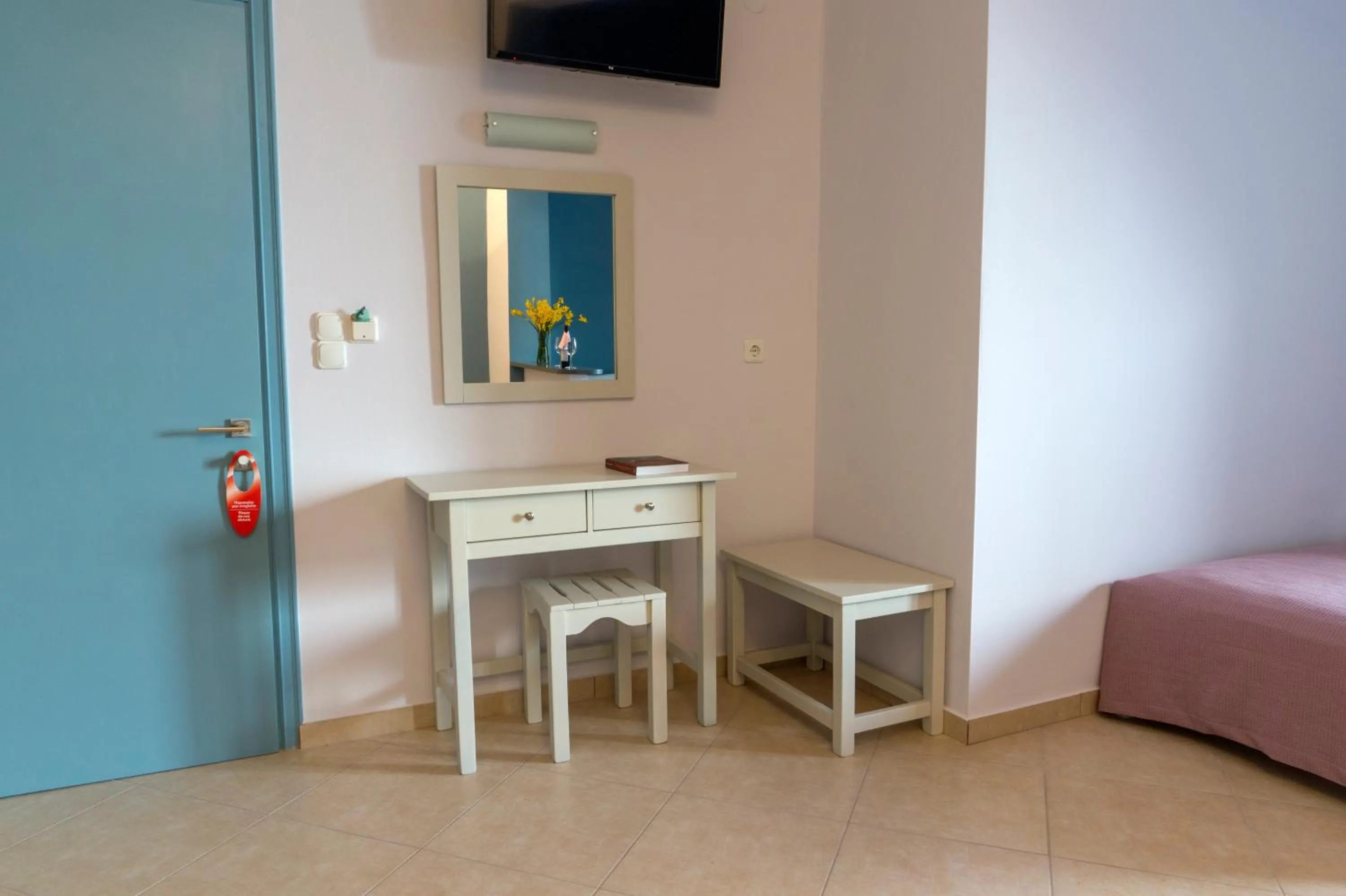 Photo of the whole room in Hotel Loukas Vrachos