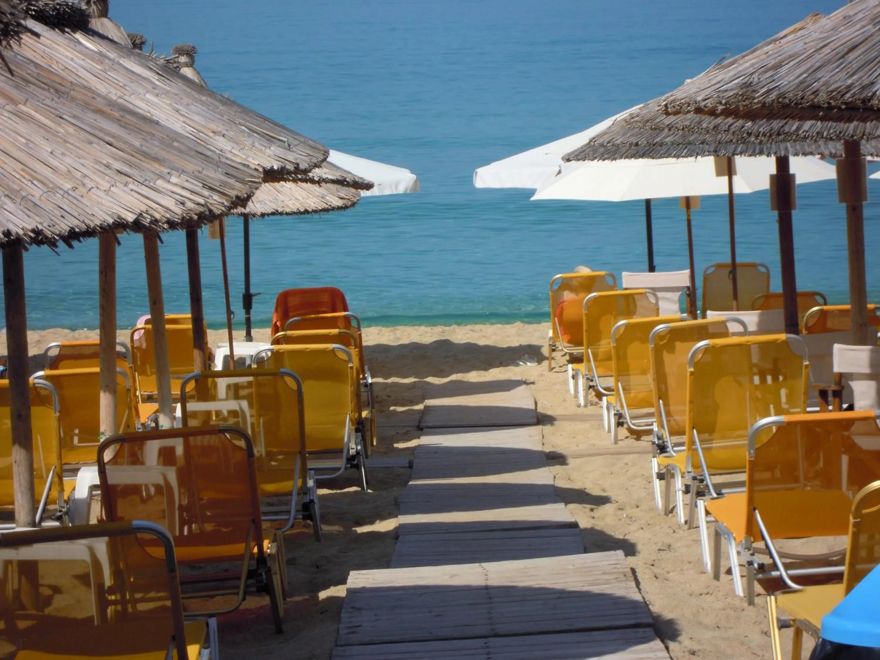 Beach in Hotel Loukas Vrachos