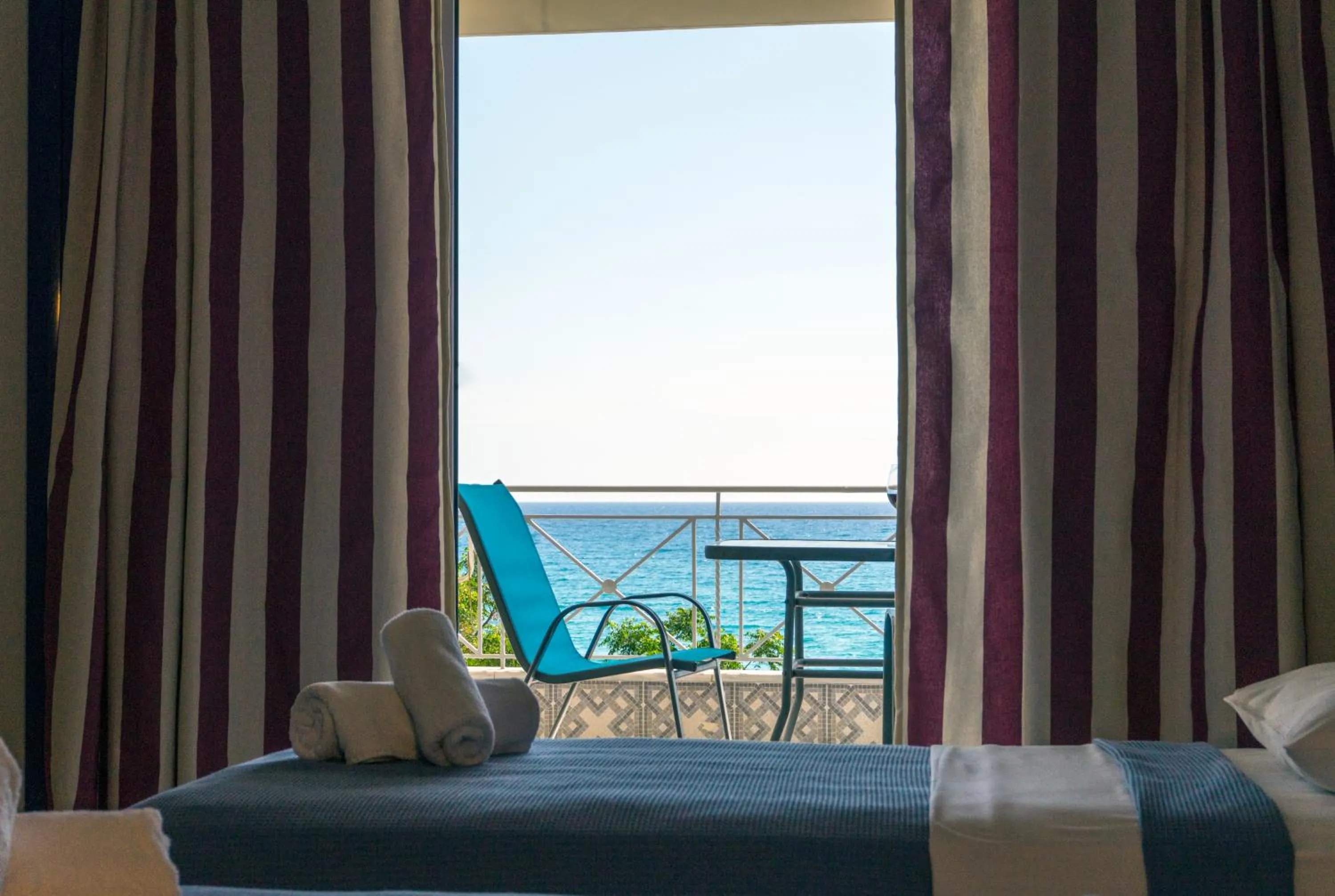 Balcony/Terrace, Bed in Hotel Loukas Vrachos