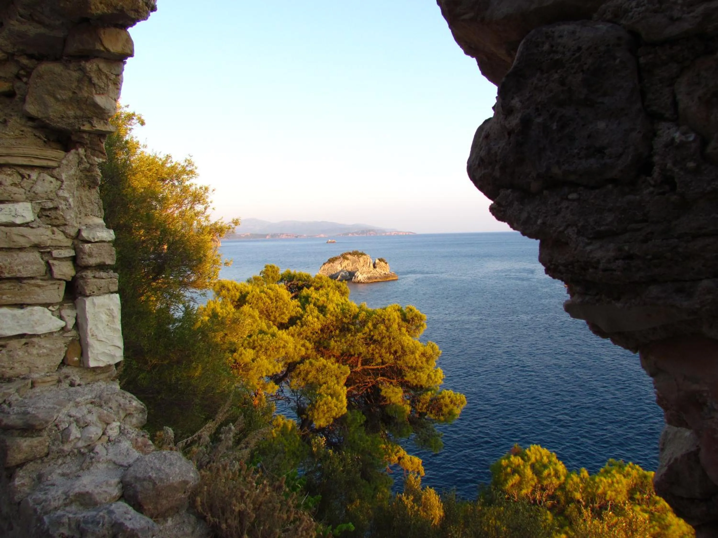 Spring in Hotel Loukas Vrachos