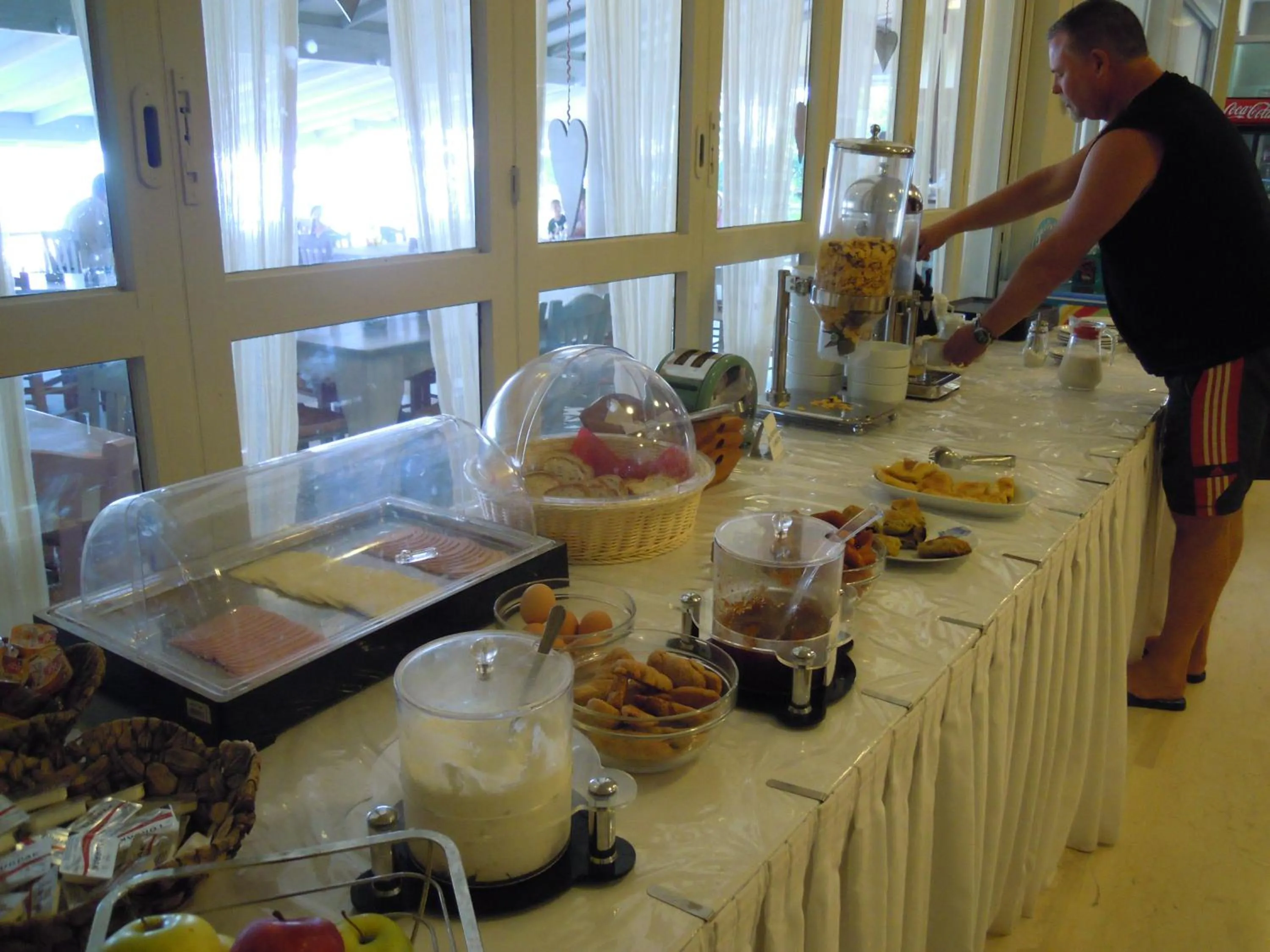 Area and facilities in Hotel Loukas Vrachos