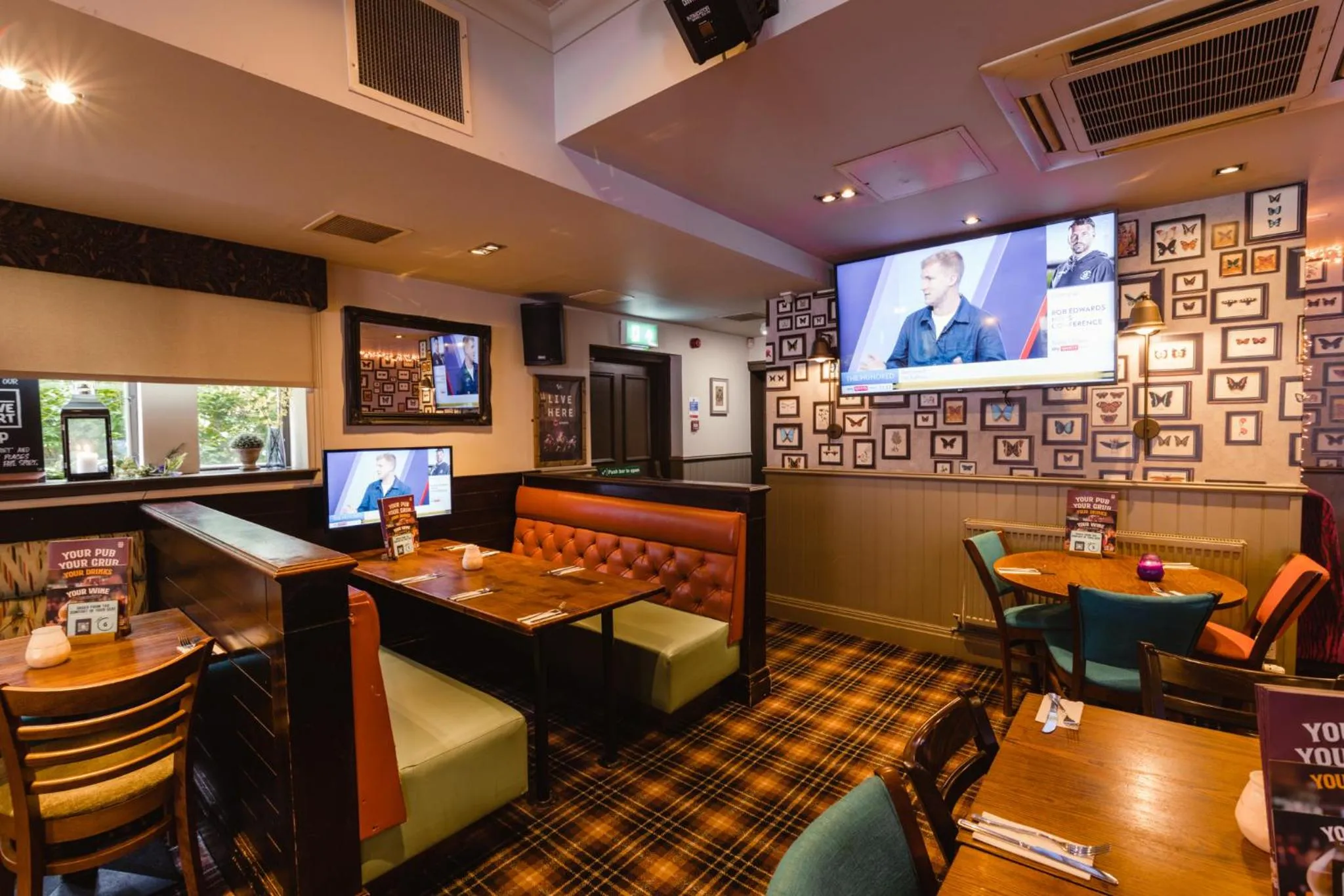 Restaurant/places to eat in The Abbey Inn