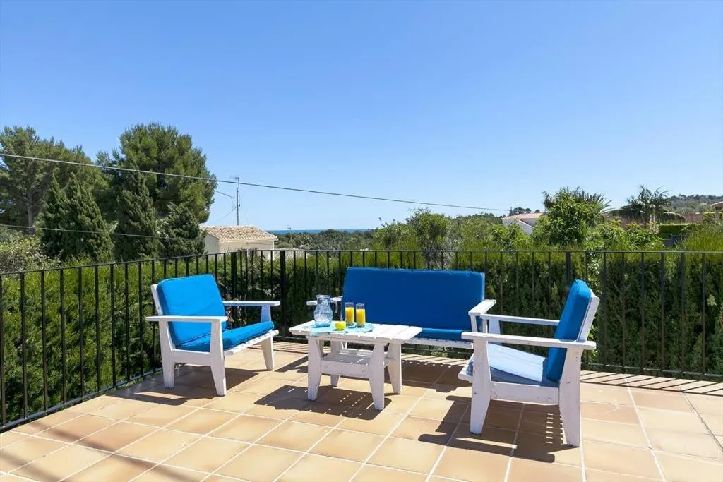 Balcony/Terrace in Sol de Mar 34 by homeprive