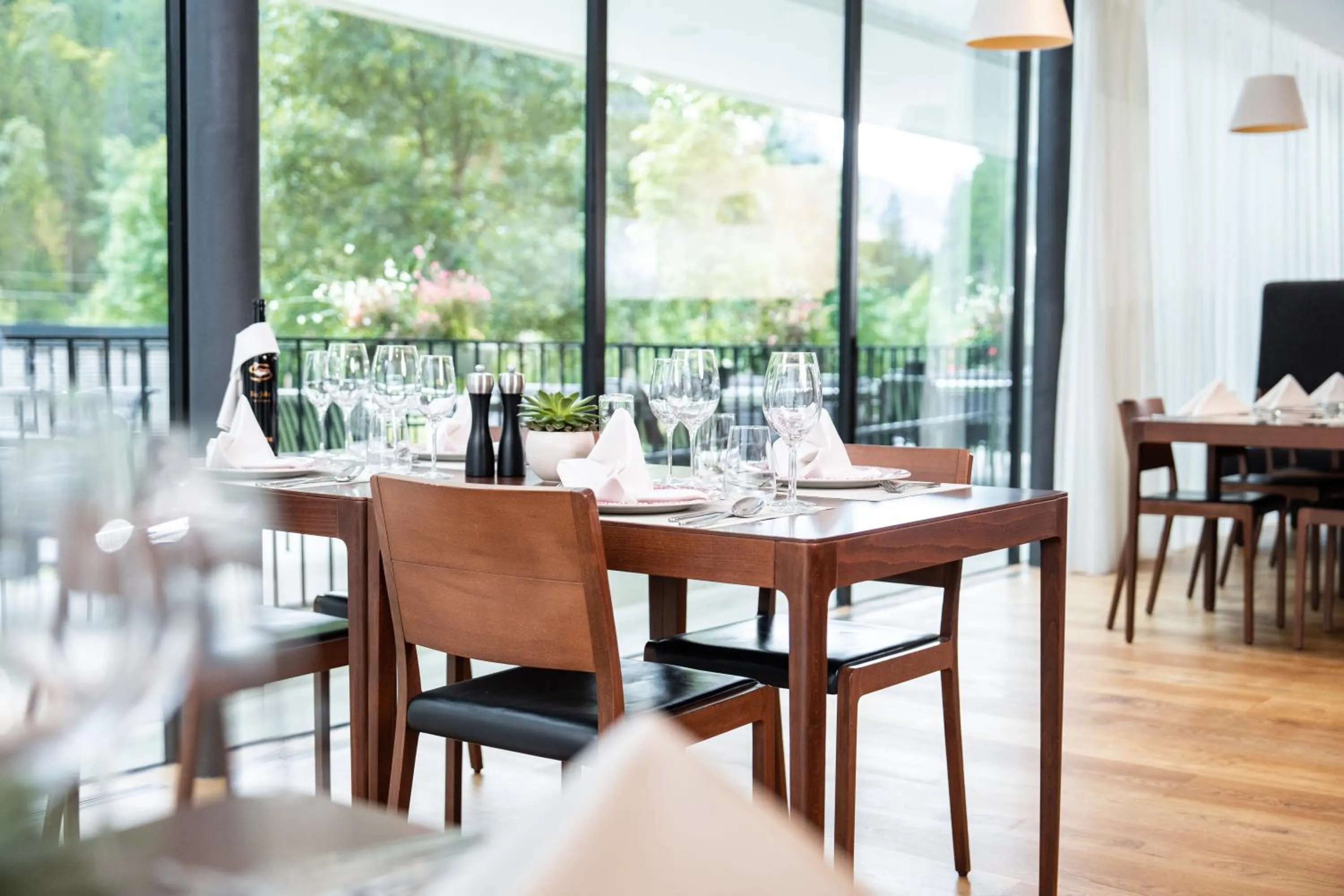 Restaurant/places to eat in Alpenhotel Ammerwald