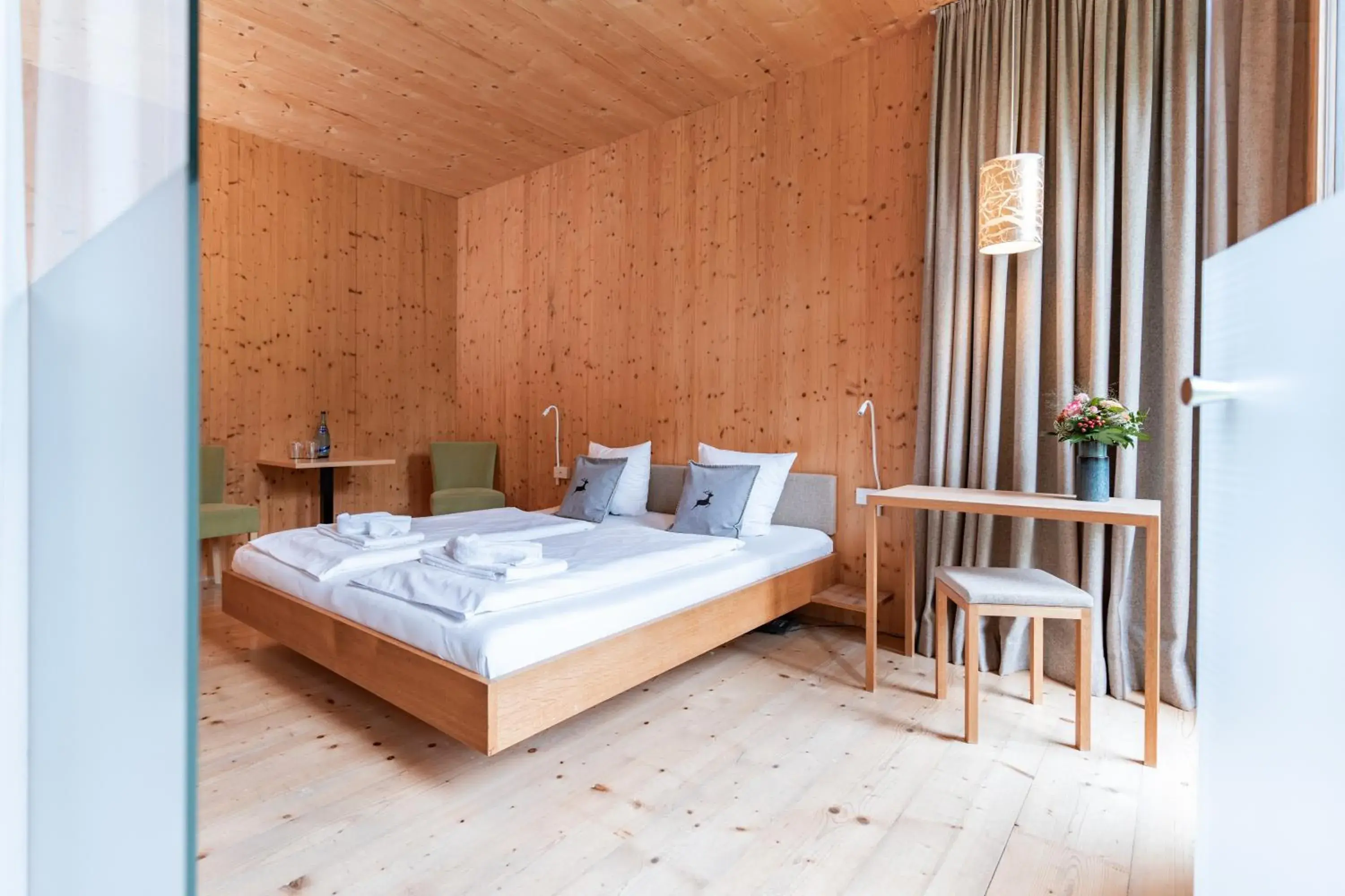 Double Room in Alpenhotel Ammerwald Double Room in Alpenhotel Ammerwald
