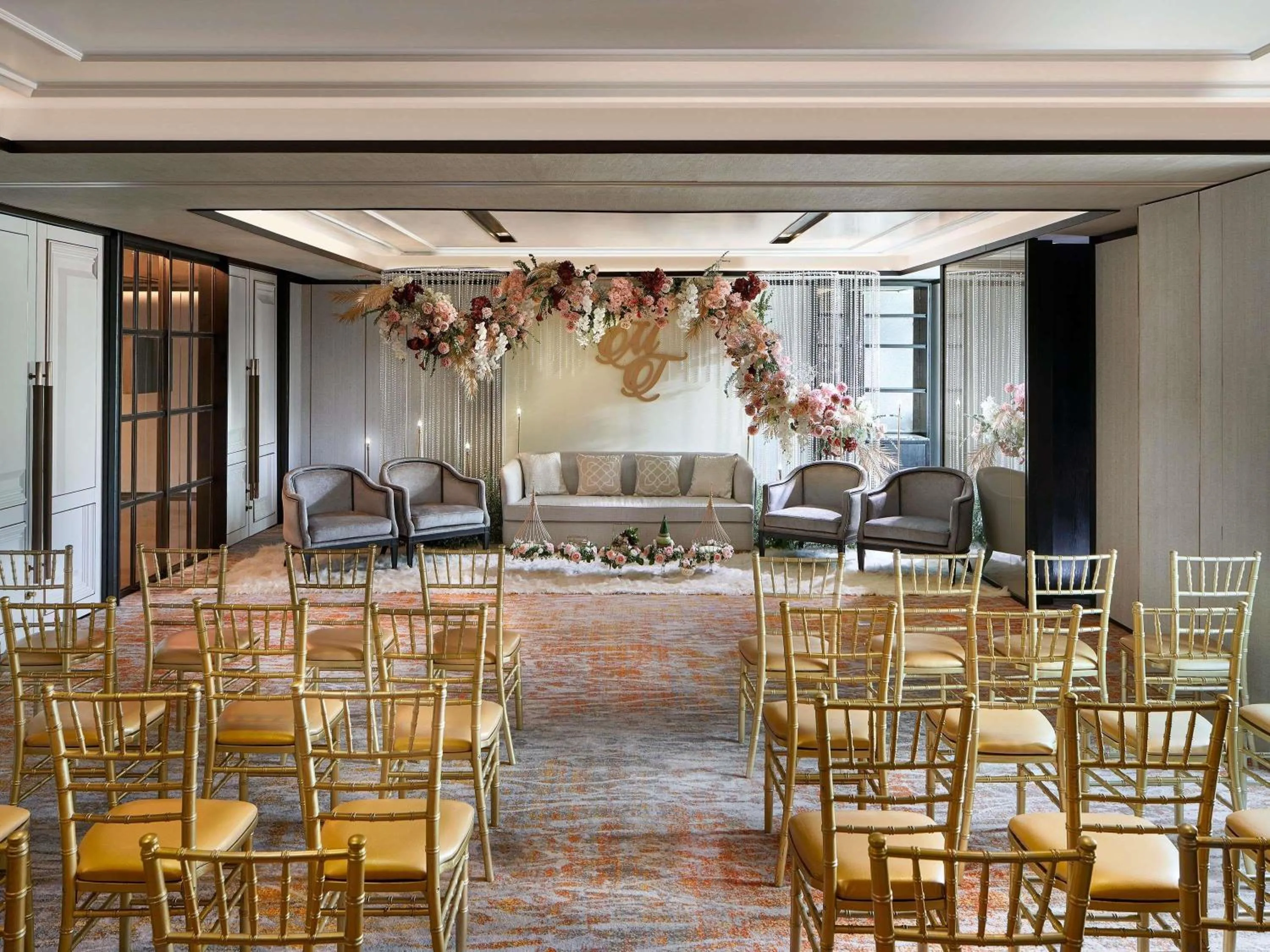 wedding in VIE Hotel Bangkok - MGallery Collection