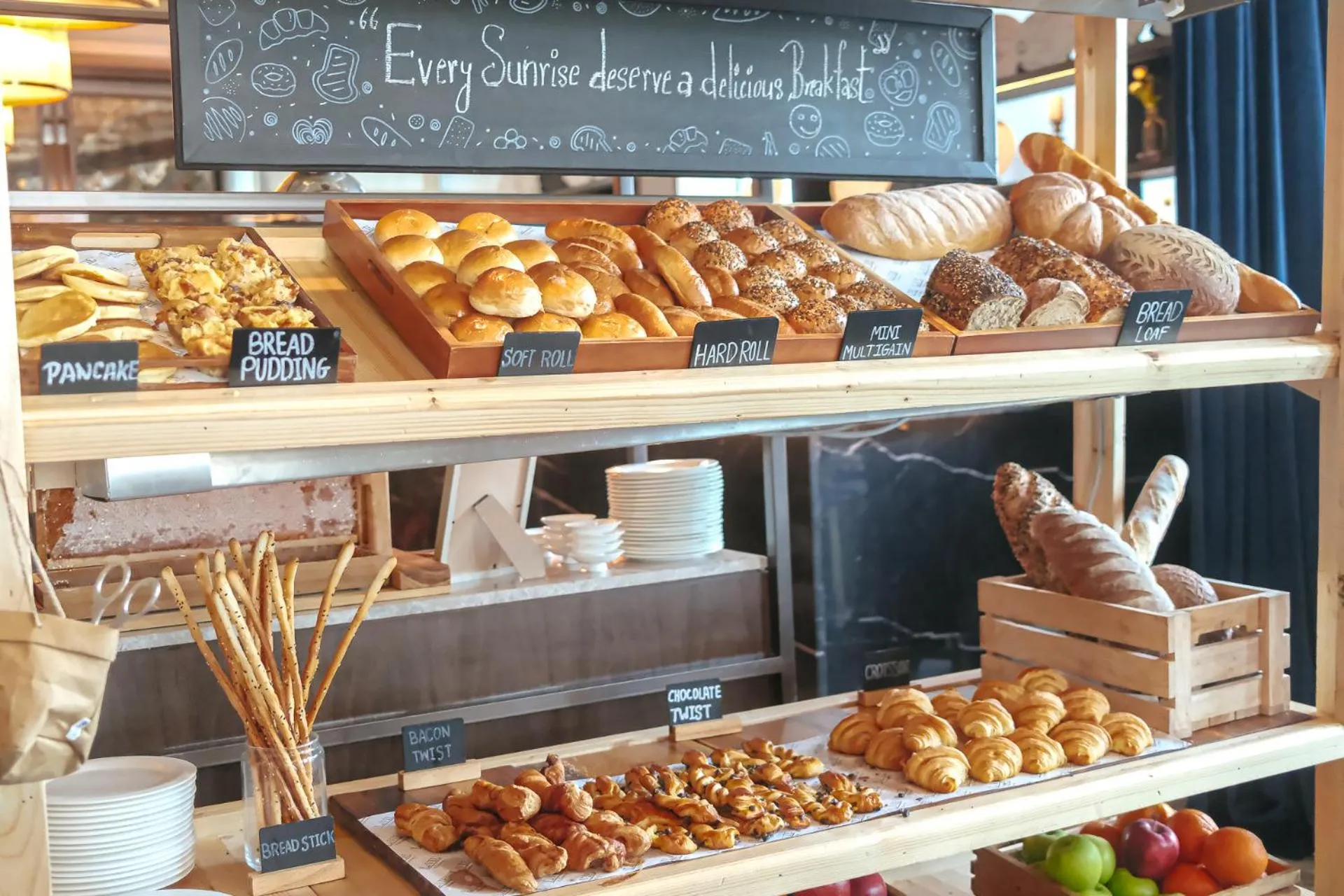 Food and drinks in VIE Hotel Bangkok - MGallery Collection