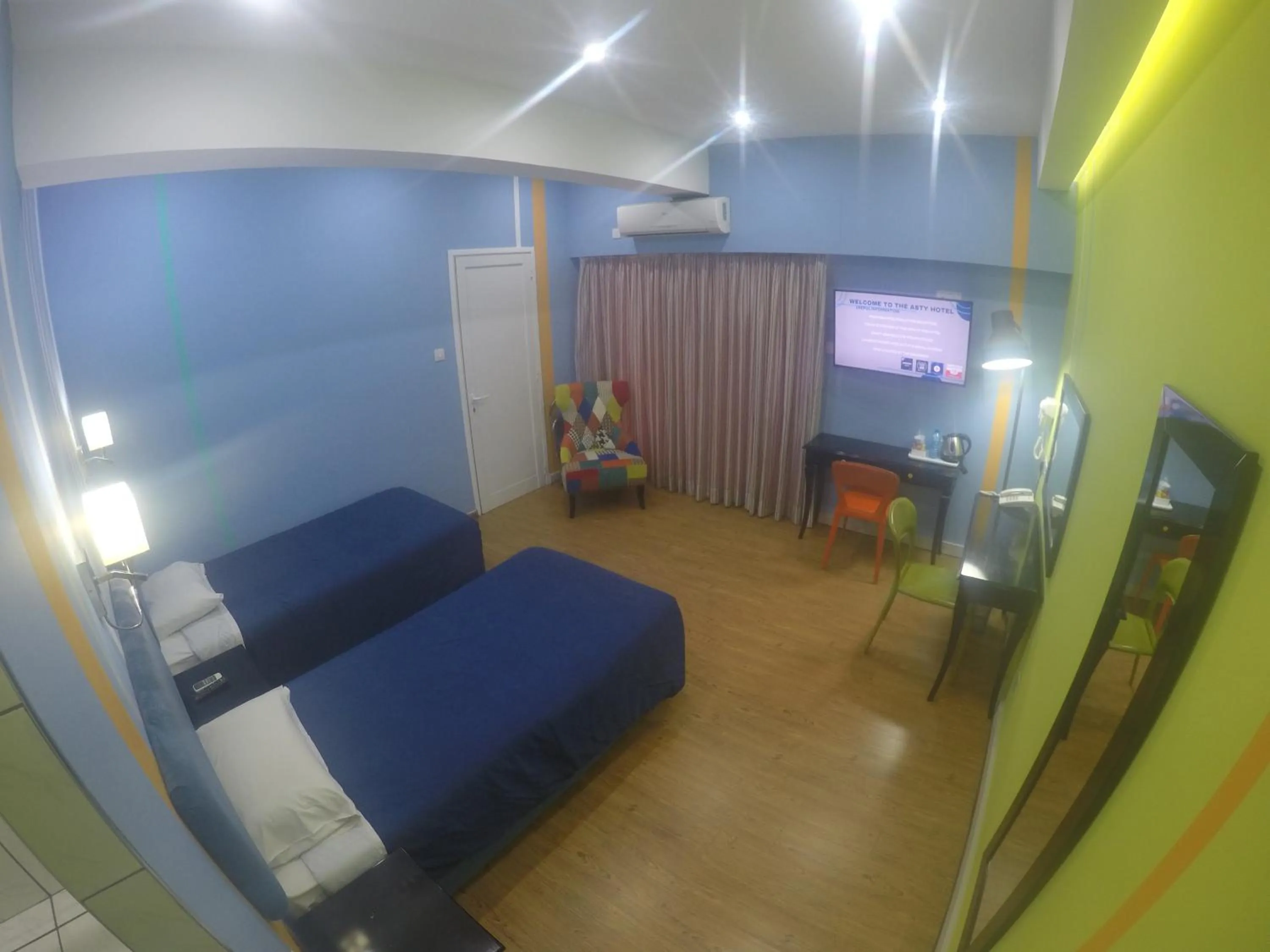 Photo of the whole room, Bed in Asty Hotel