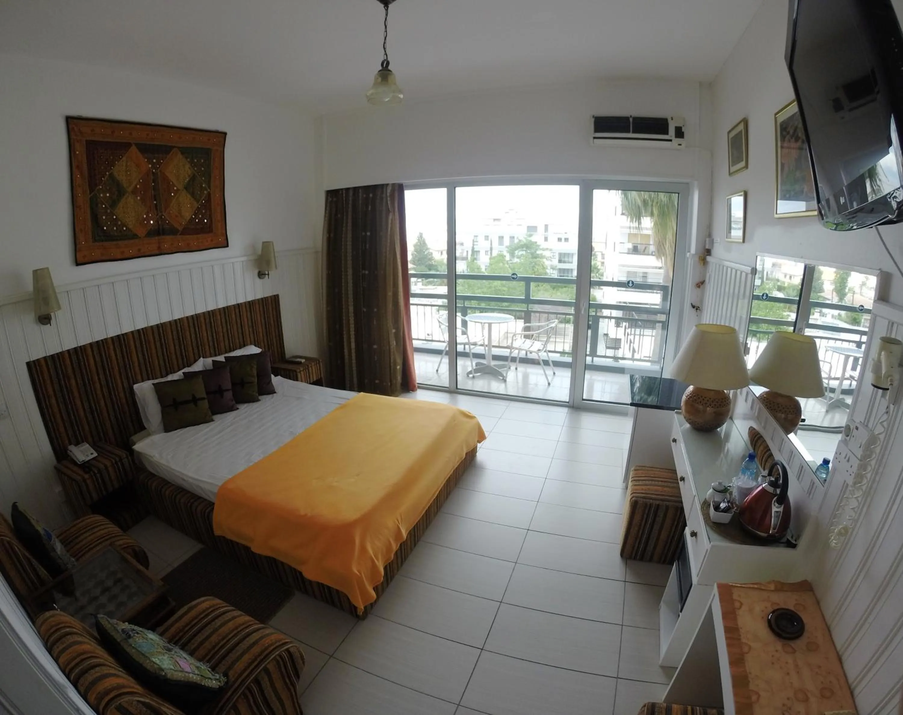 Photo of the whole room, Bed in Asty Hotel