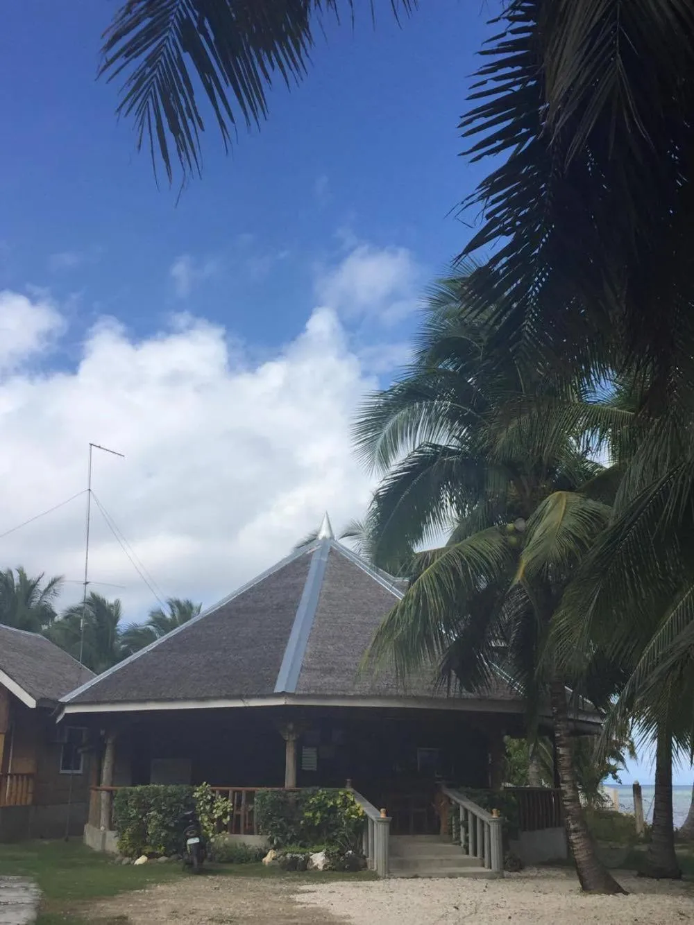 Cliff Side Beach Resort and Cottages