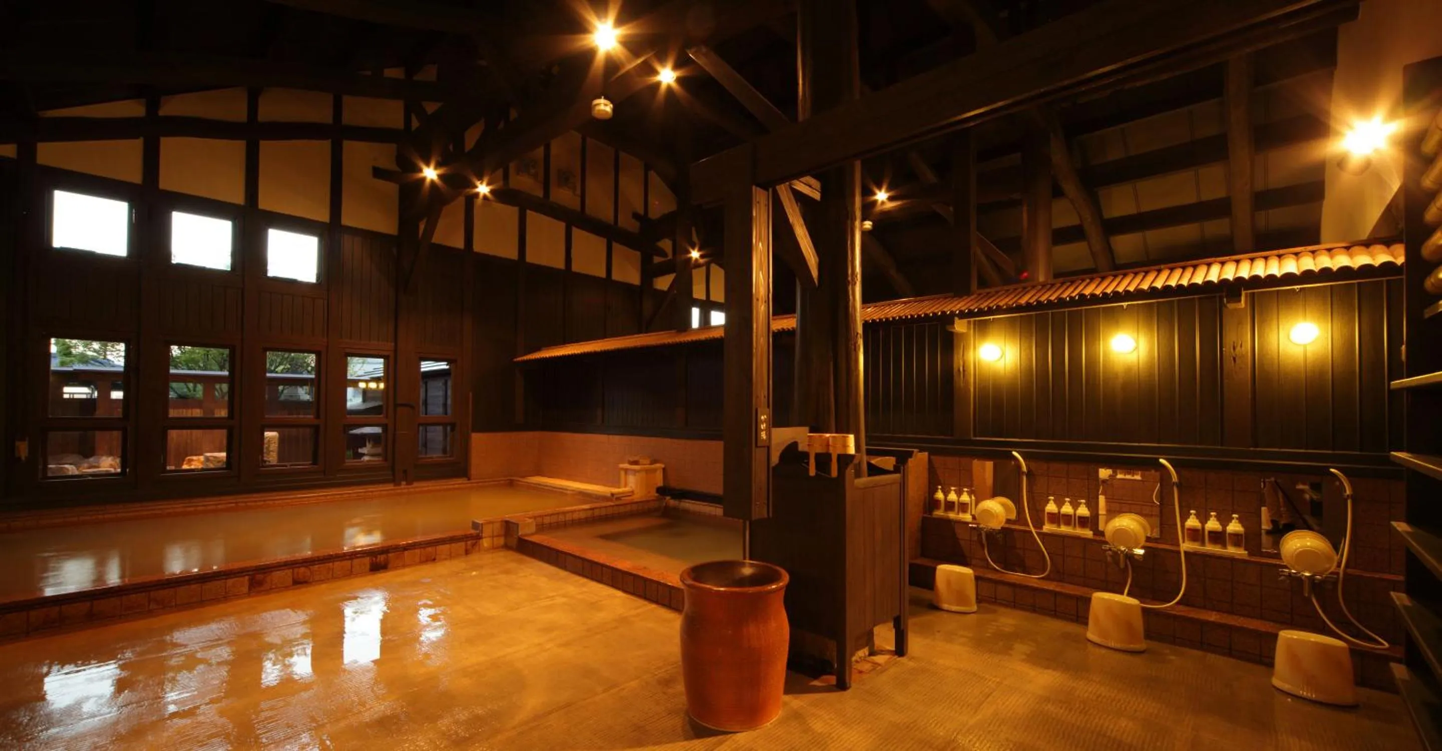 Hot Spring Bath in Katsuragi Onsen Happuu No Yu