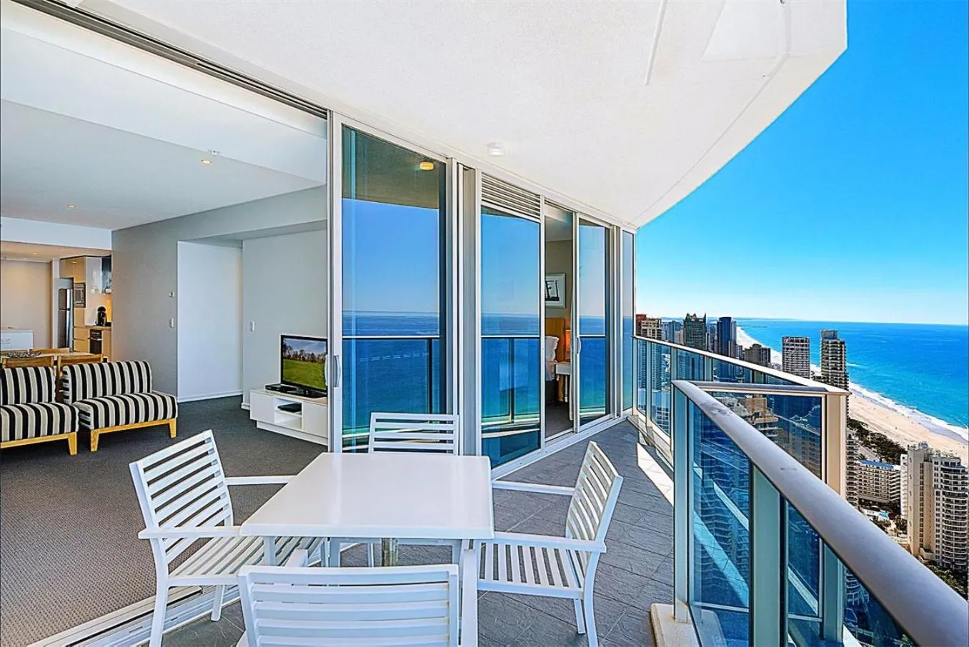 Balcony/Terrace in H Luxury Residence Apartments - Holiday Paradise