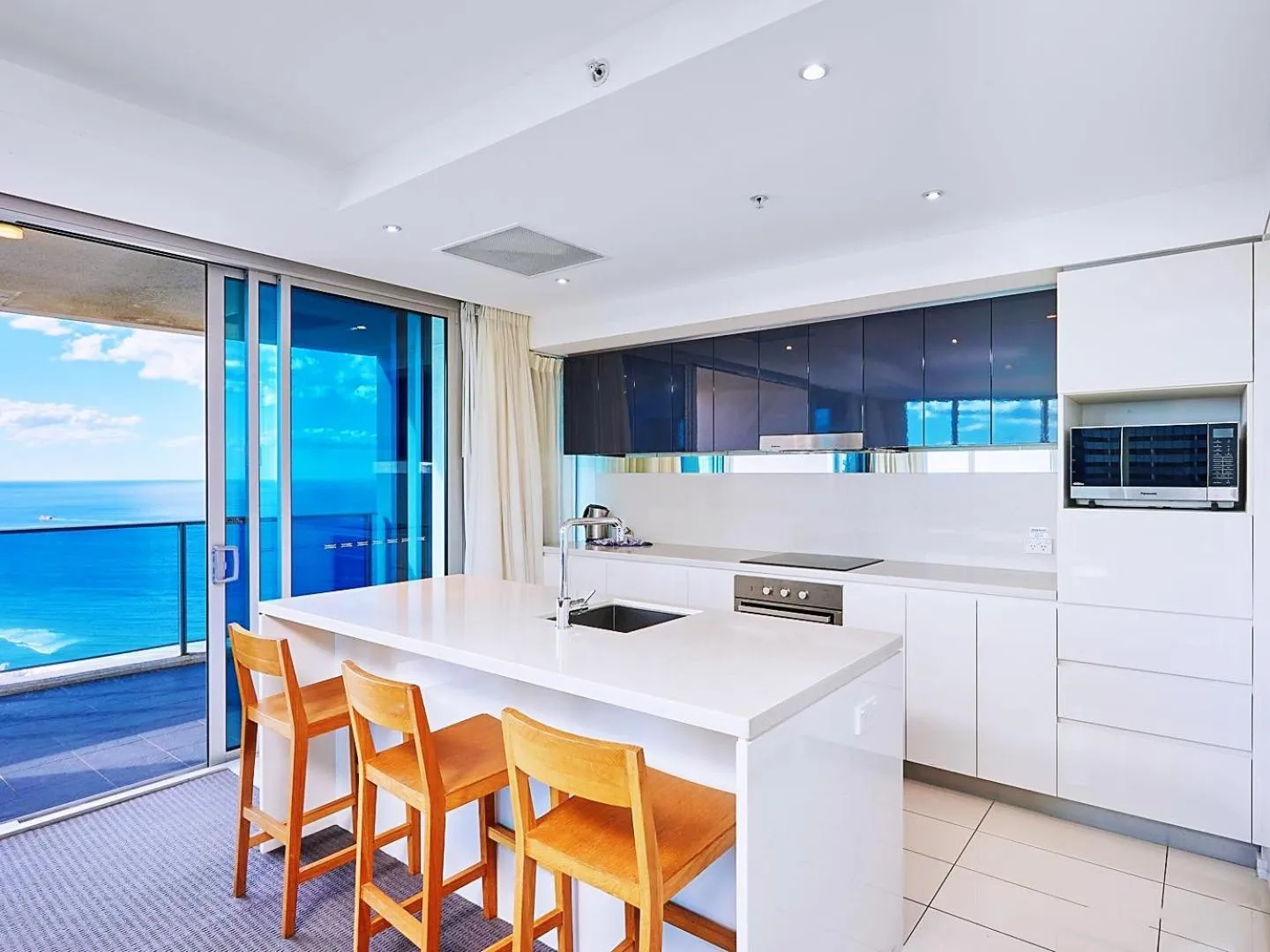 Dining area in H Luxury Residence Apartments - Holiday Paradise