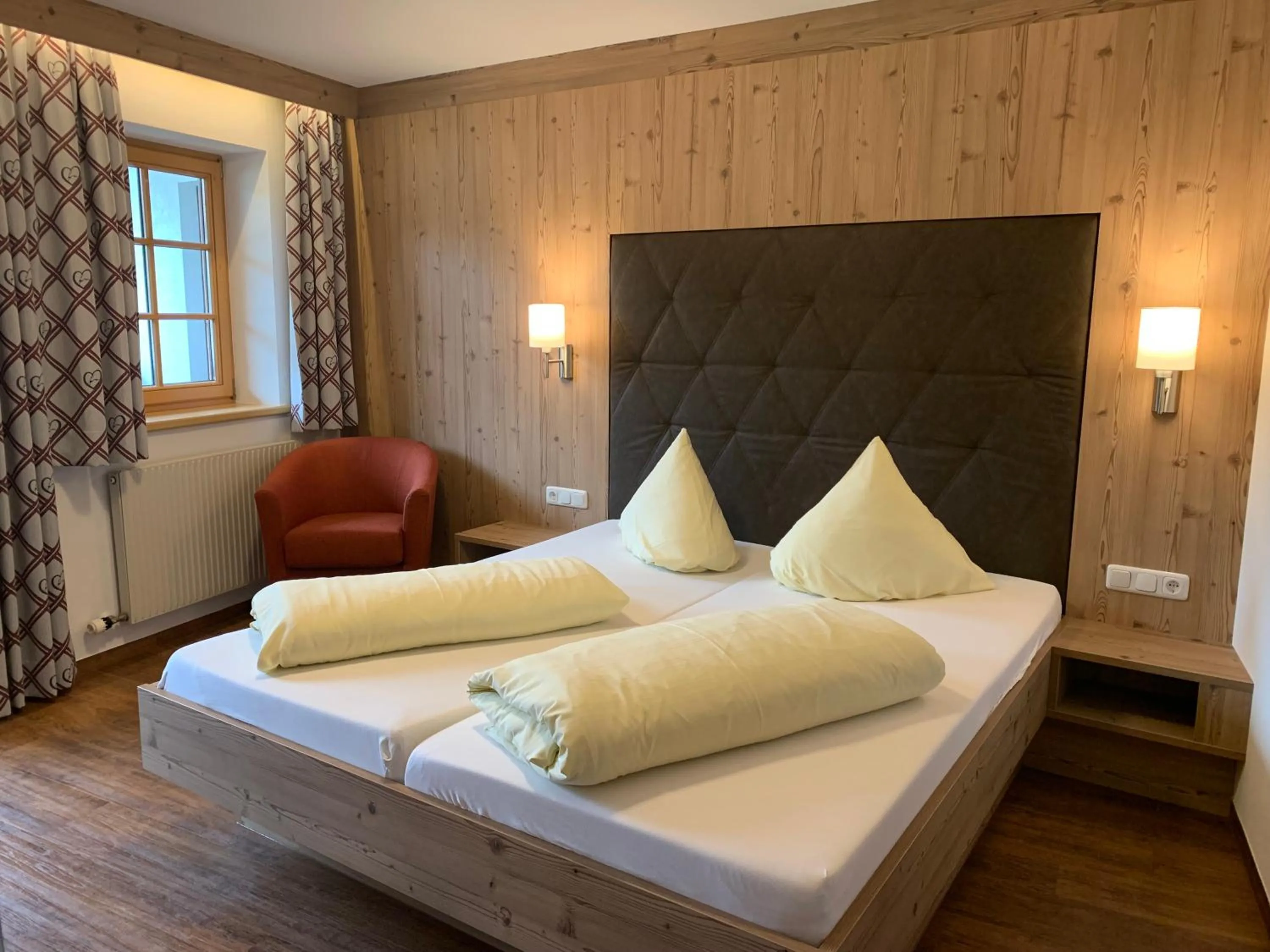 Photo of the whole room, Bed in Gästehaus am Graben