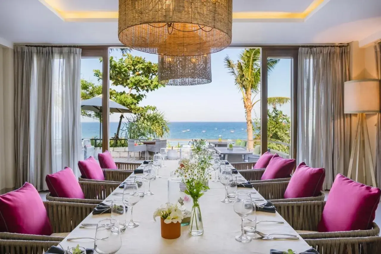 Restaurant/places to eat in Crown Retreat Quy Nhon Resort Restaurant/places to eat in Crown Retreat Quy Nhon Resort