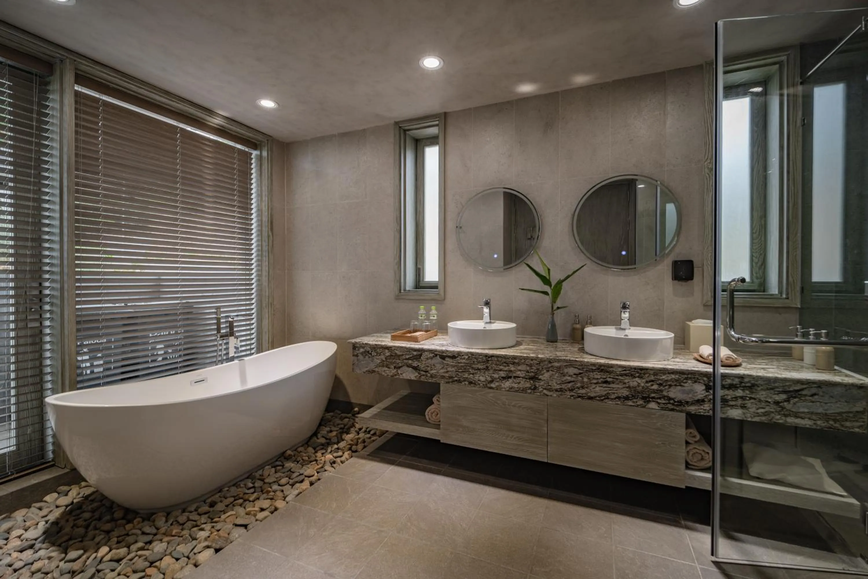 Shower in Crown Retreat Quy Nhon Resort