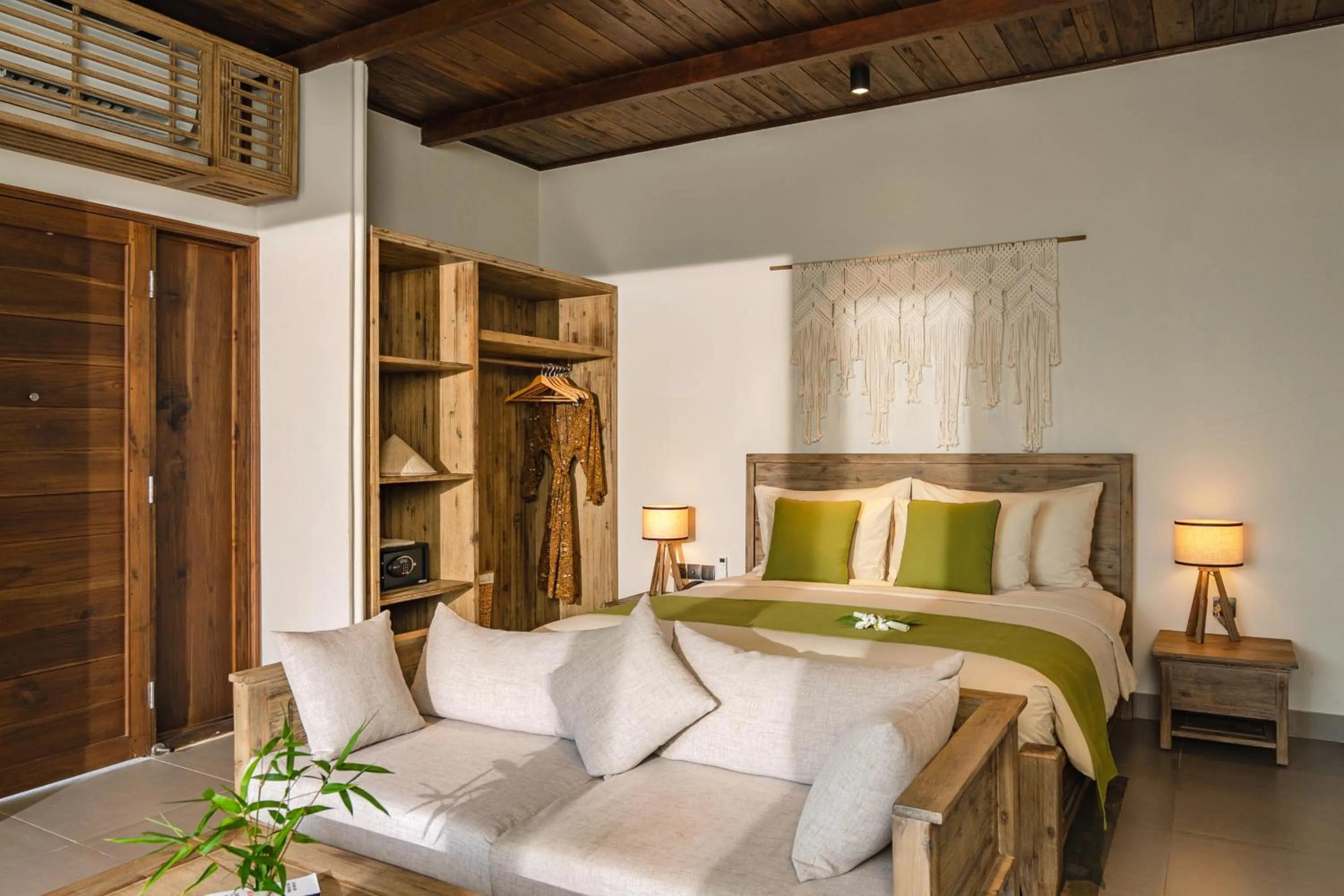 Bed in Crown Retreat Quy Nhon Resort