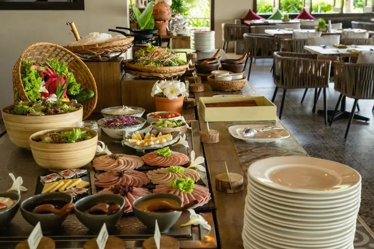 Restaurant/places to eat in Crown Retreat Quy Nhon Resort Restaurant/places to eat in Crown Retreat Quy Nhon Resort