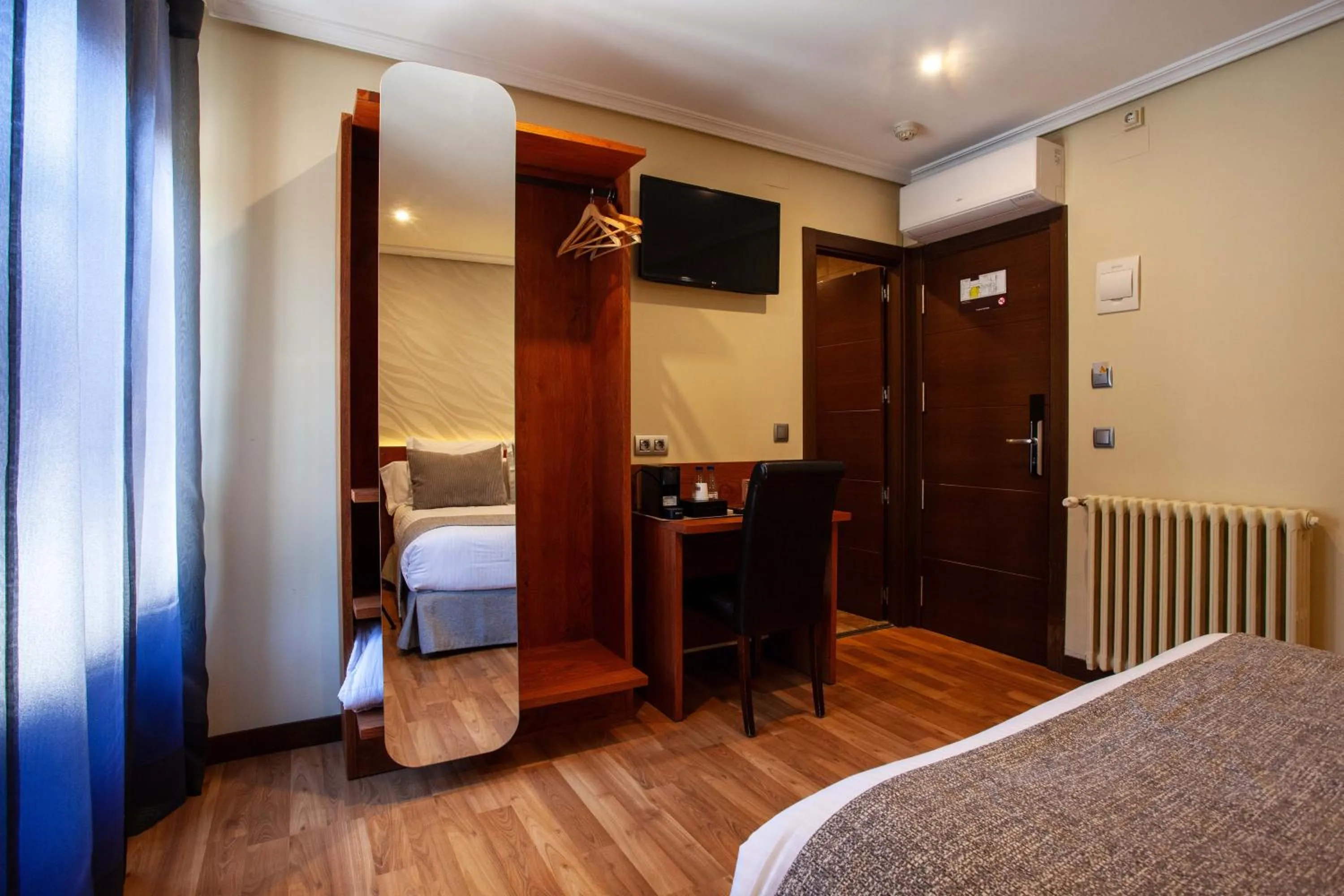 Bed in Hotel El Doncel