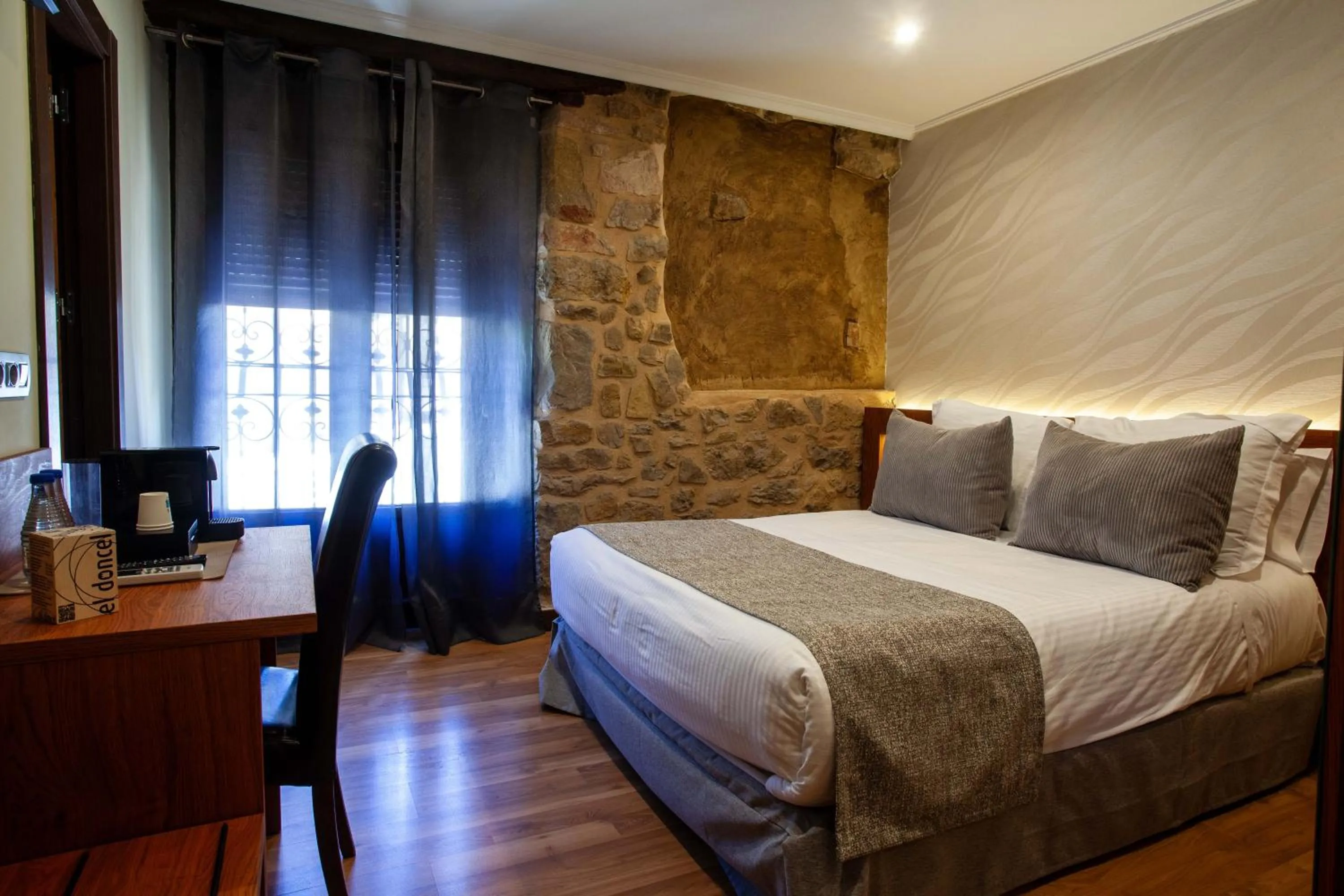 Bed in Hotel El Doncel