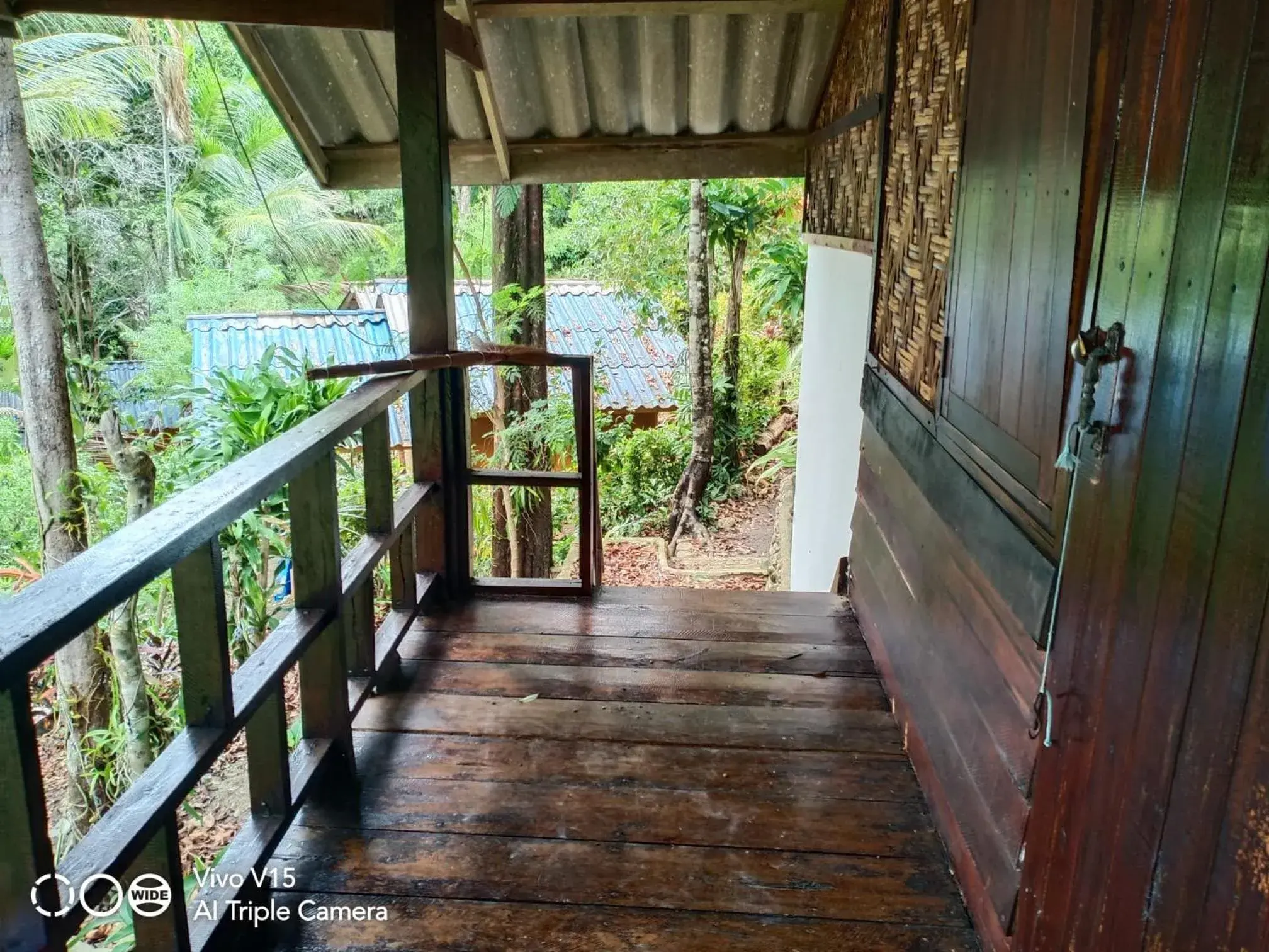 Deluxe Double Room with Balcony in Mama's Bungalows Koh Chang Ranong Deluxe Double Room with Balcony in Mama's Bungalows Koh Chang Ranong