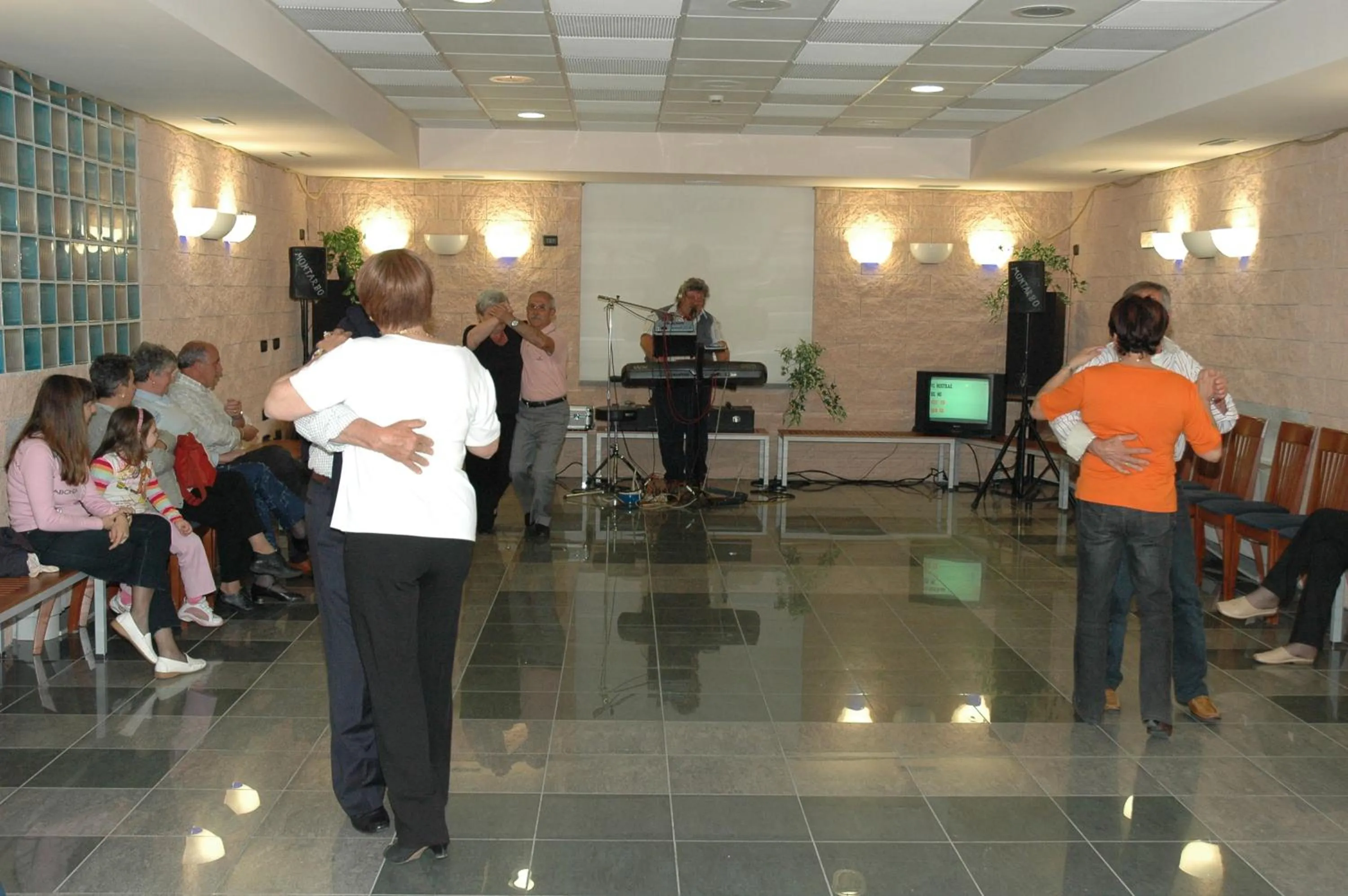 Entertainment in Hotel Derby