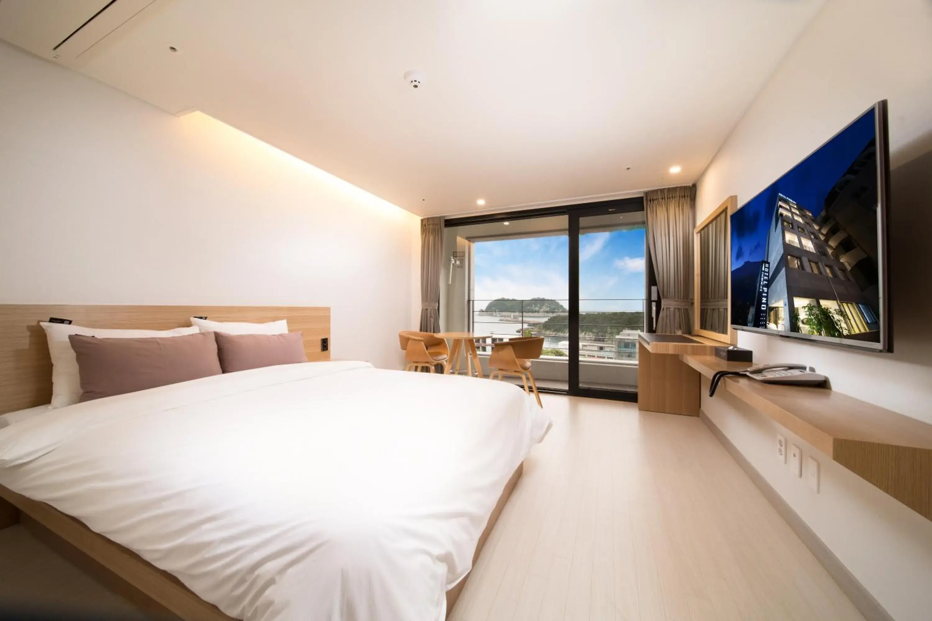 Bed in Pino Hotel Bed in Pino Hotel