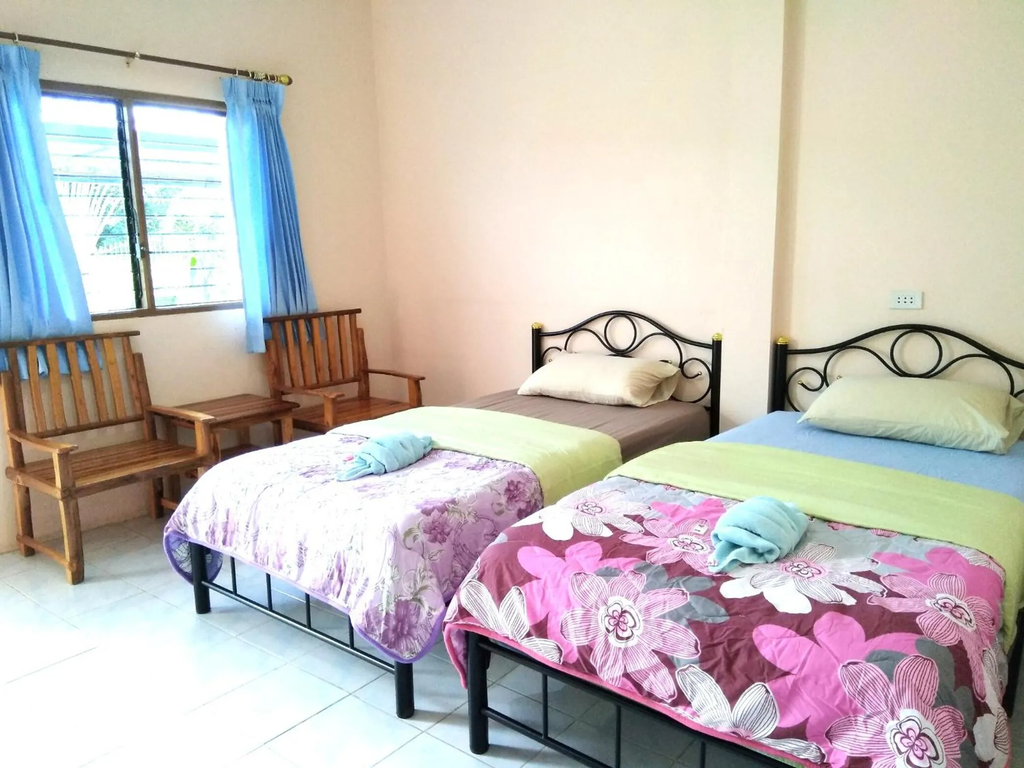 Bed in Peace Pool Resort