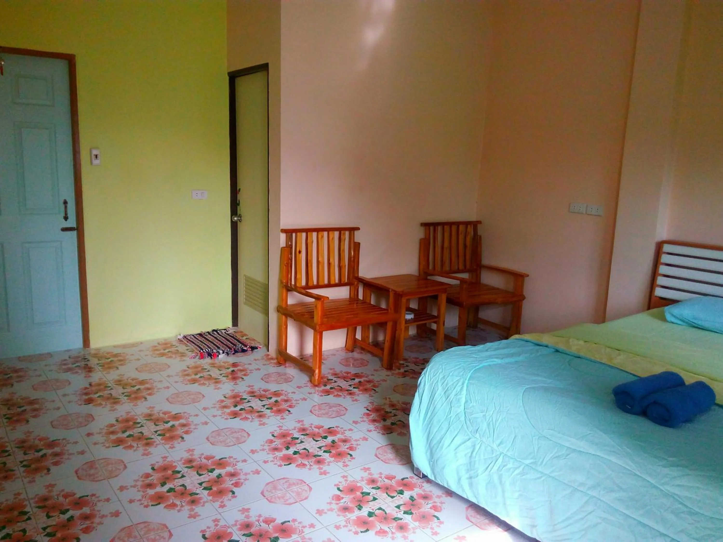 Bed in Peace Pool Resort