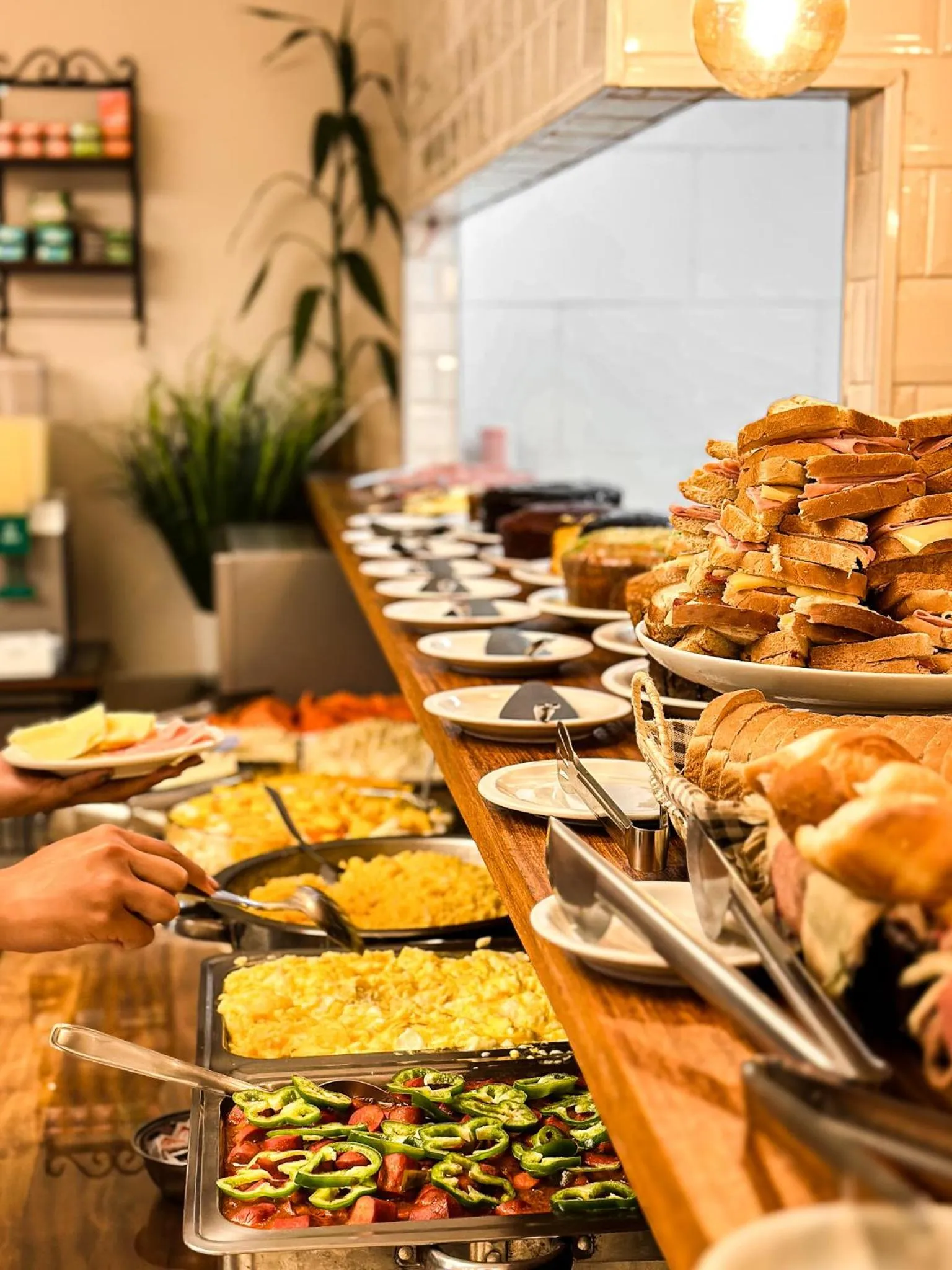 Breakfast in HMG Rio Suítes