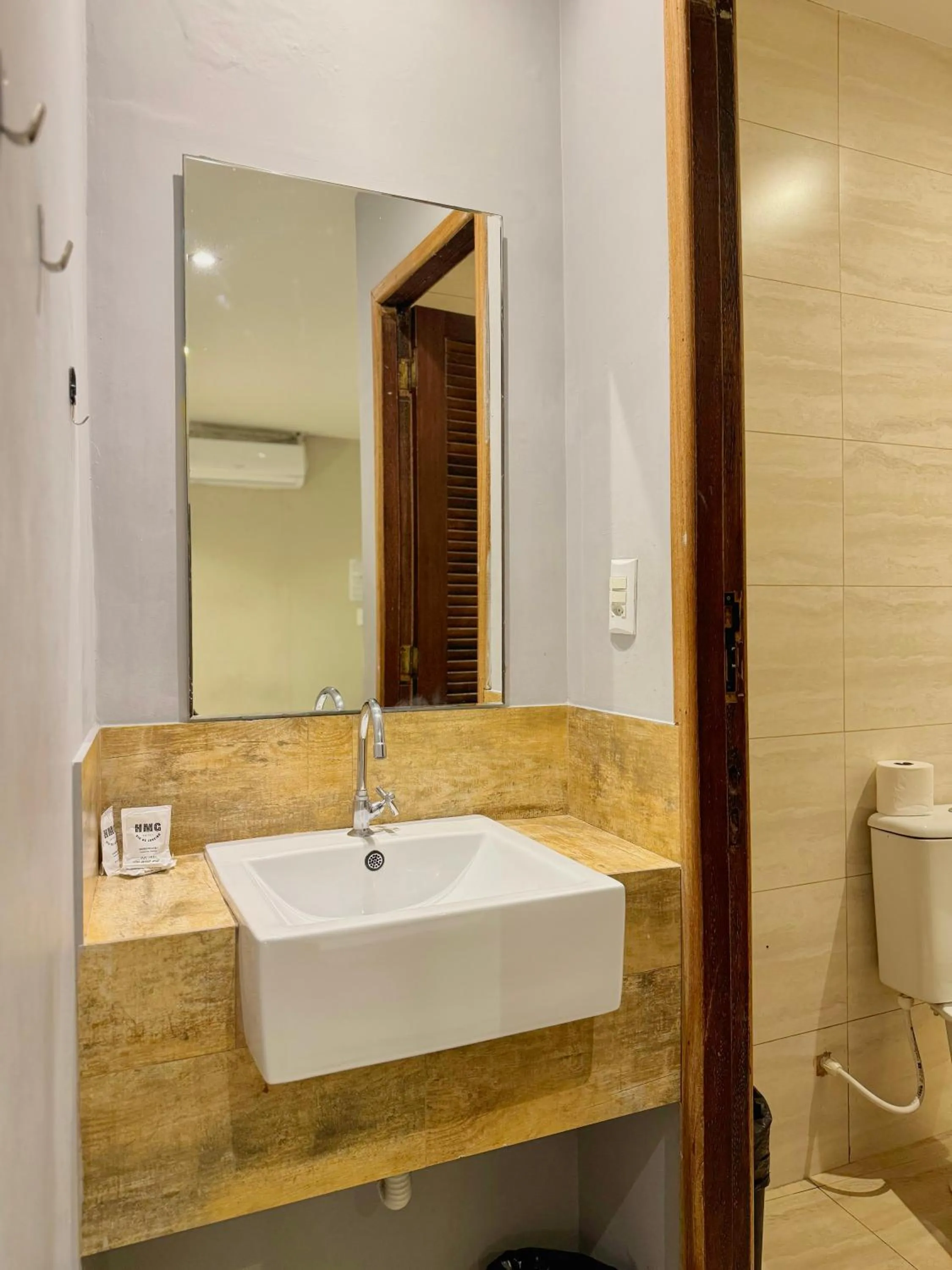 Bathroom in HMG Rio Suítes