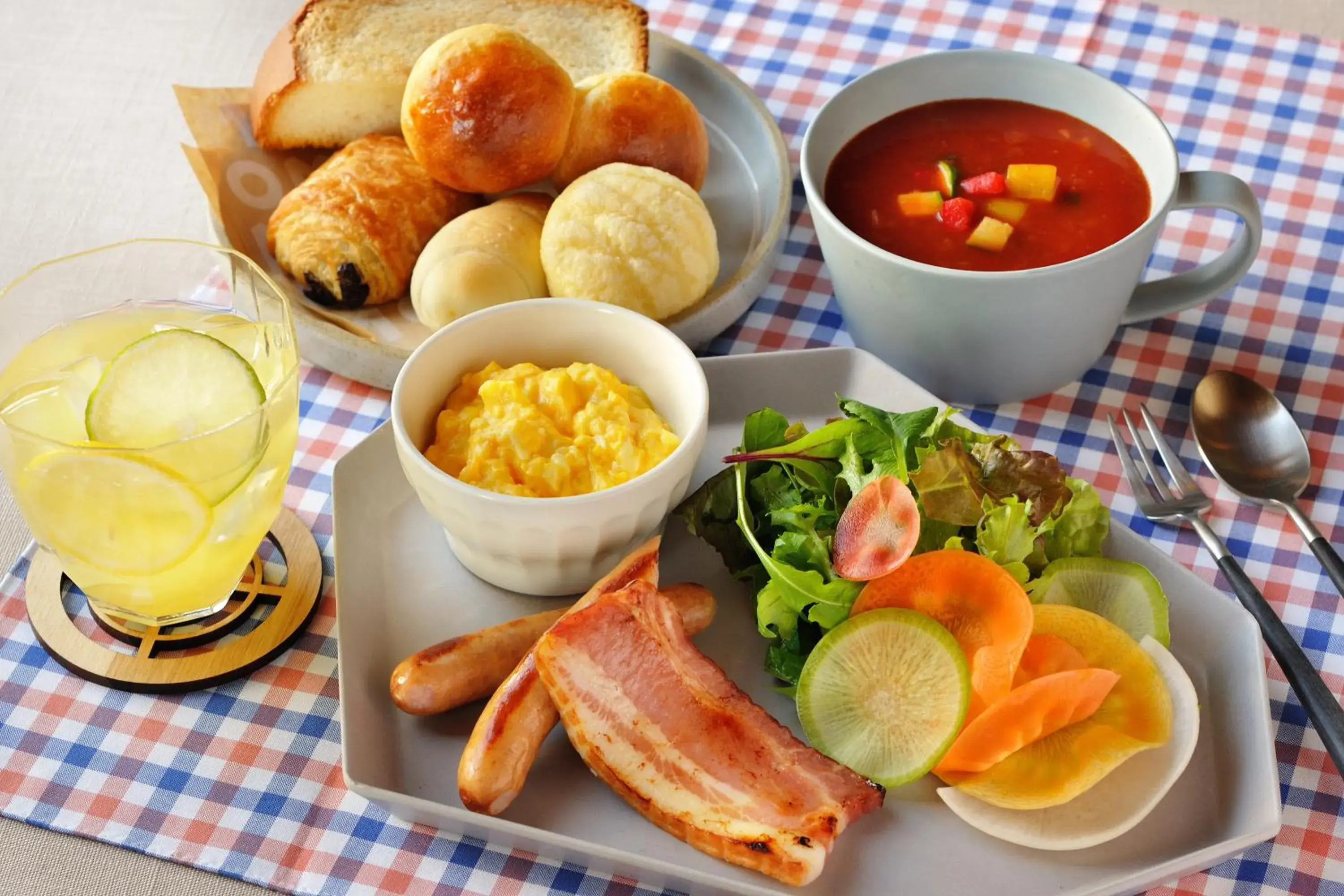 Breakfast in OMO5 Tokyo Otsuka by Hoshino Resorts Breakfast in OMO5 Tokyo Otsuka by Hoshino Resorts