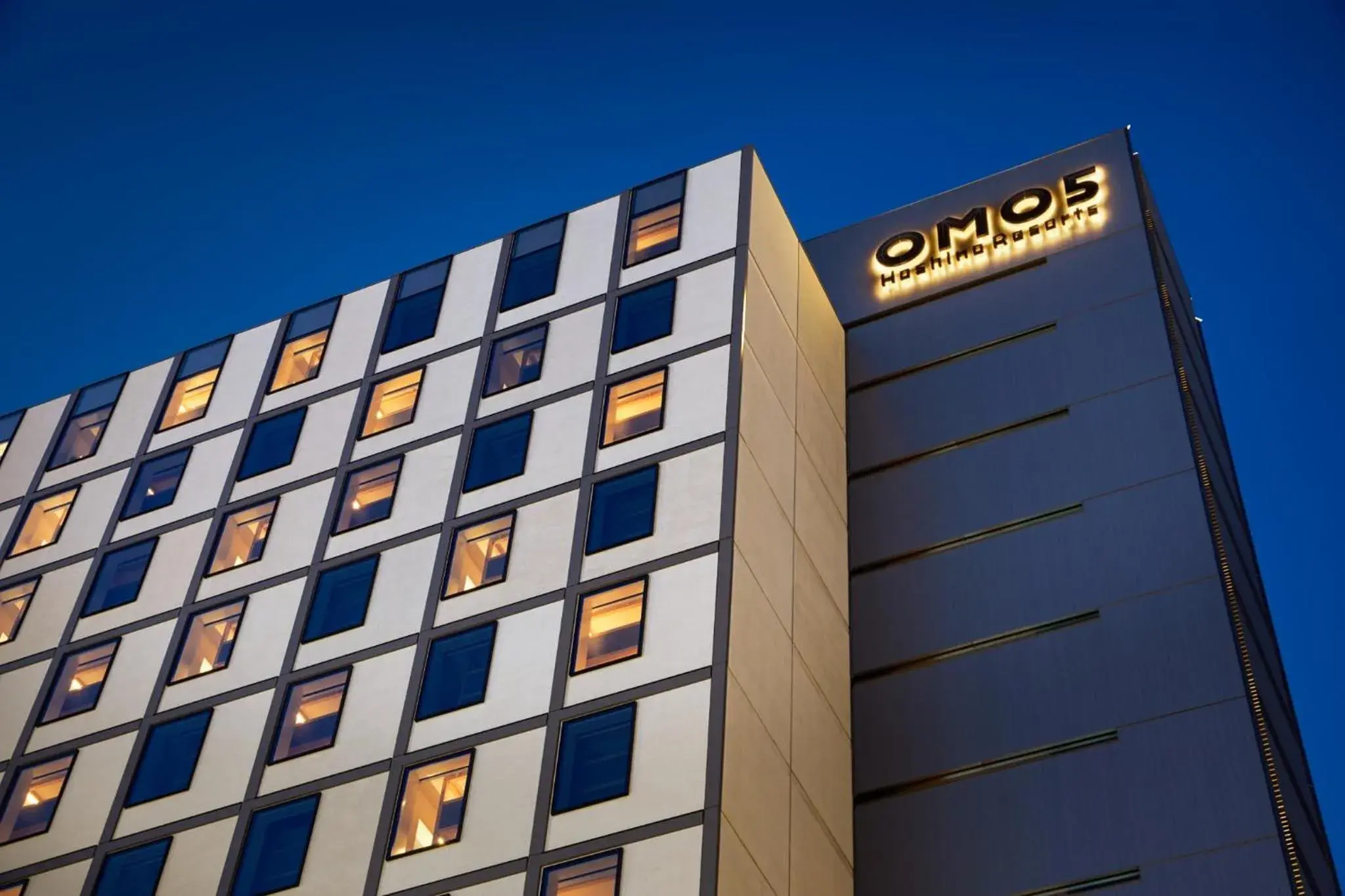 Property building in OMO5 Tokyo Otsuka by Hoshino Resorts Property building in OMO5 Tokyo Otsuka by Hoshino Resorts