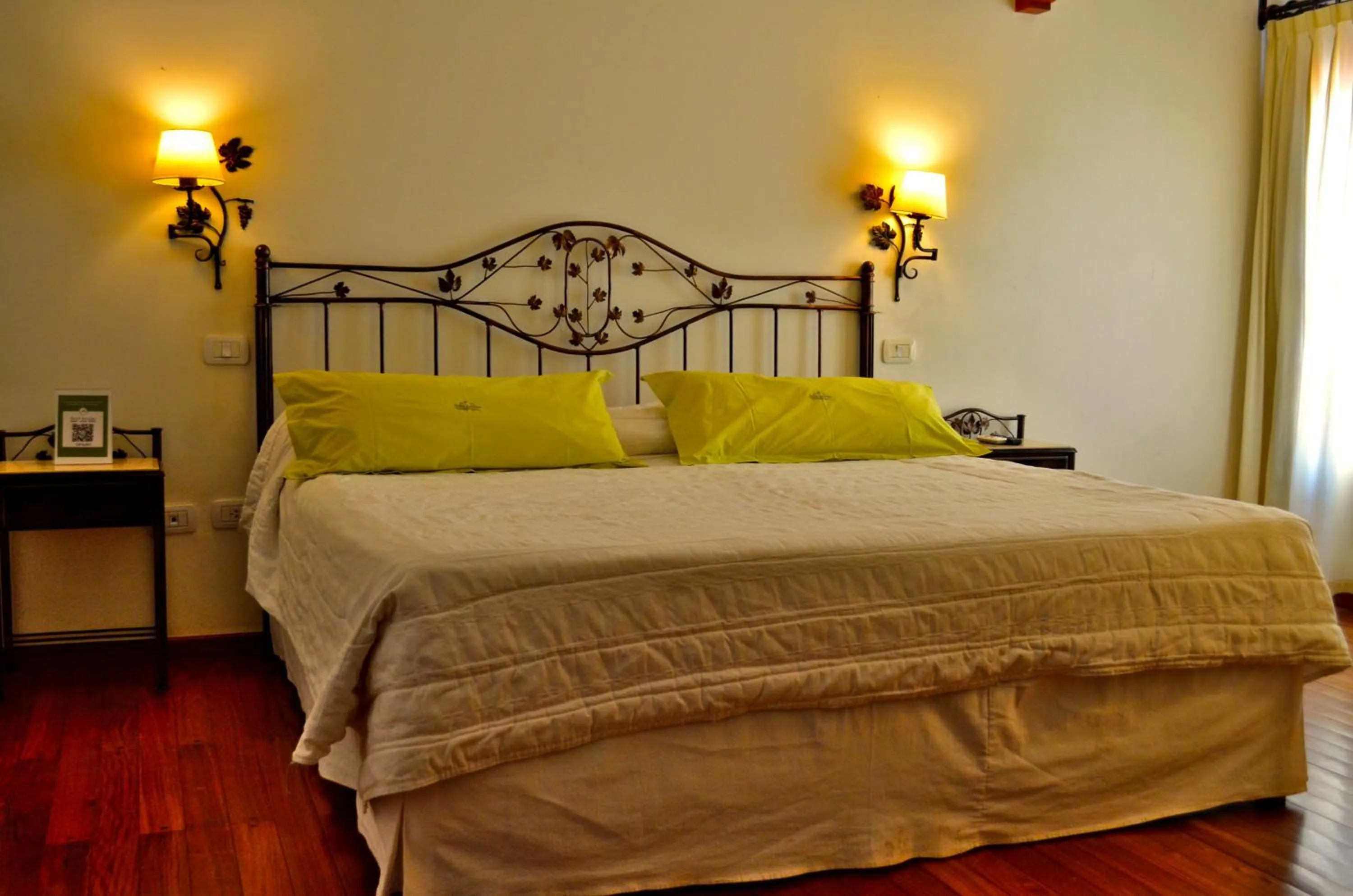 Bed in Hotel Asturias