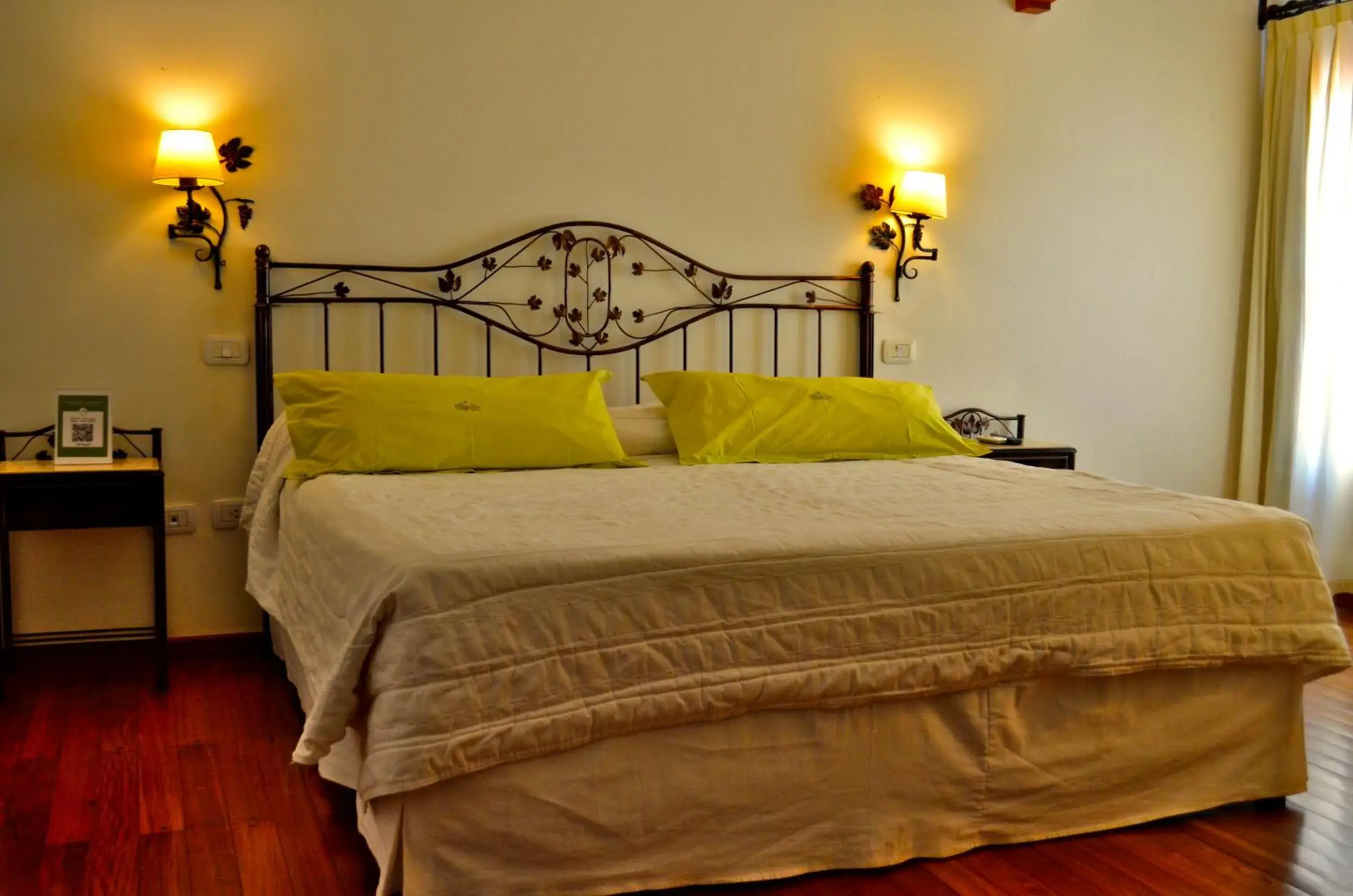 Bed in Hotel Asturias Bed in Hotel Asturias