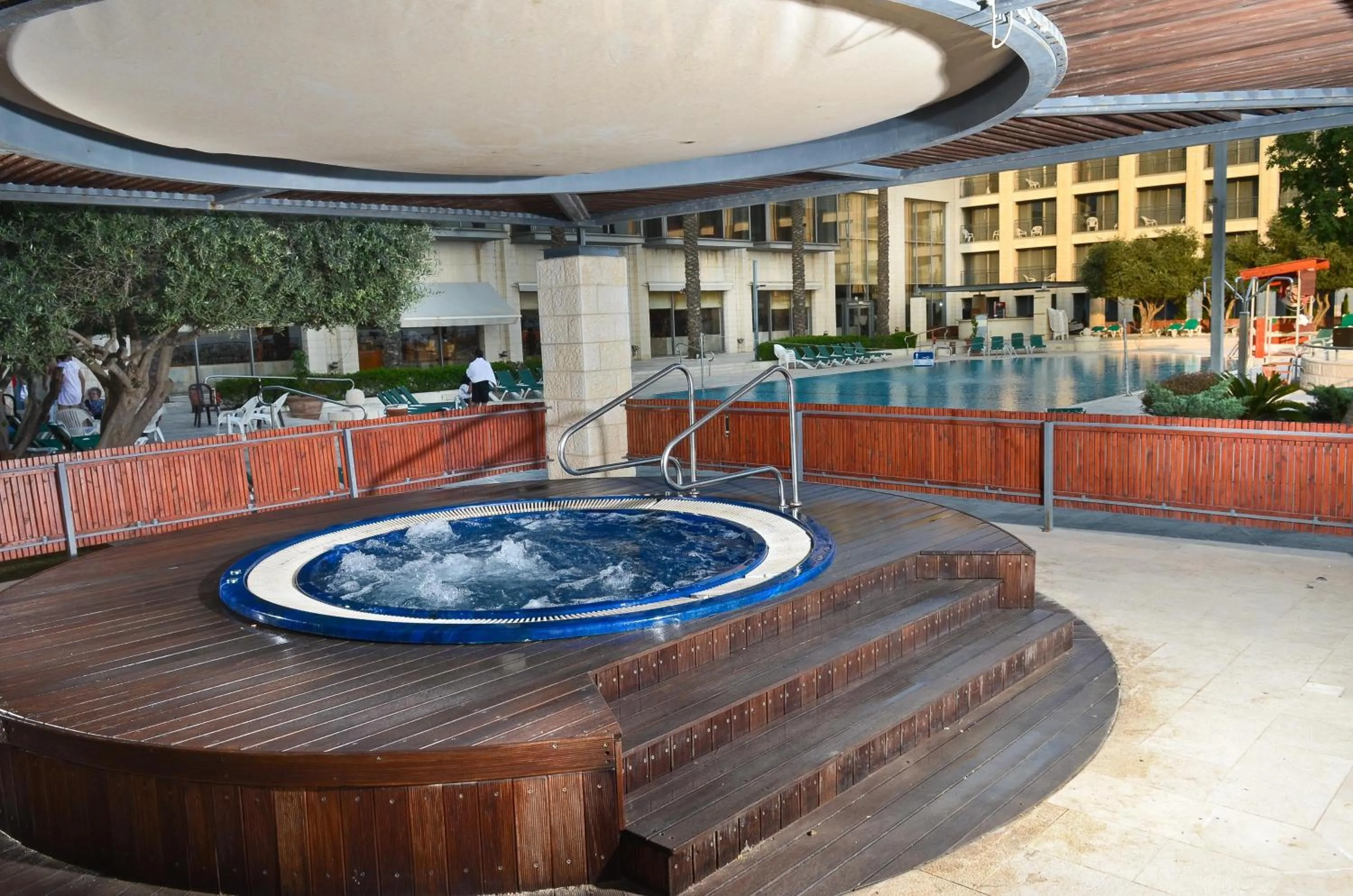 Hot Tub in Golden Crown Hotel