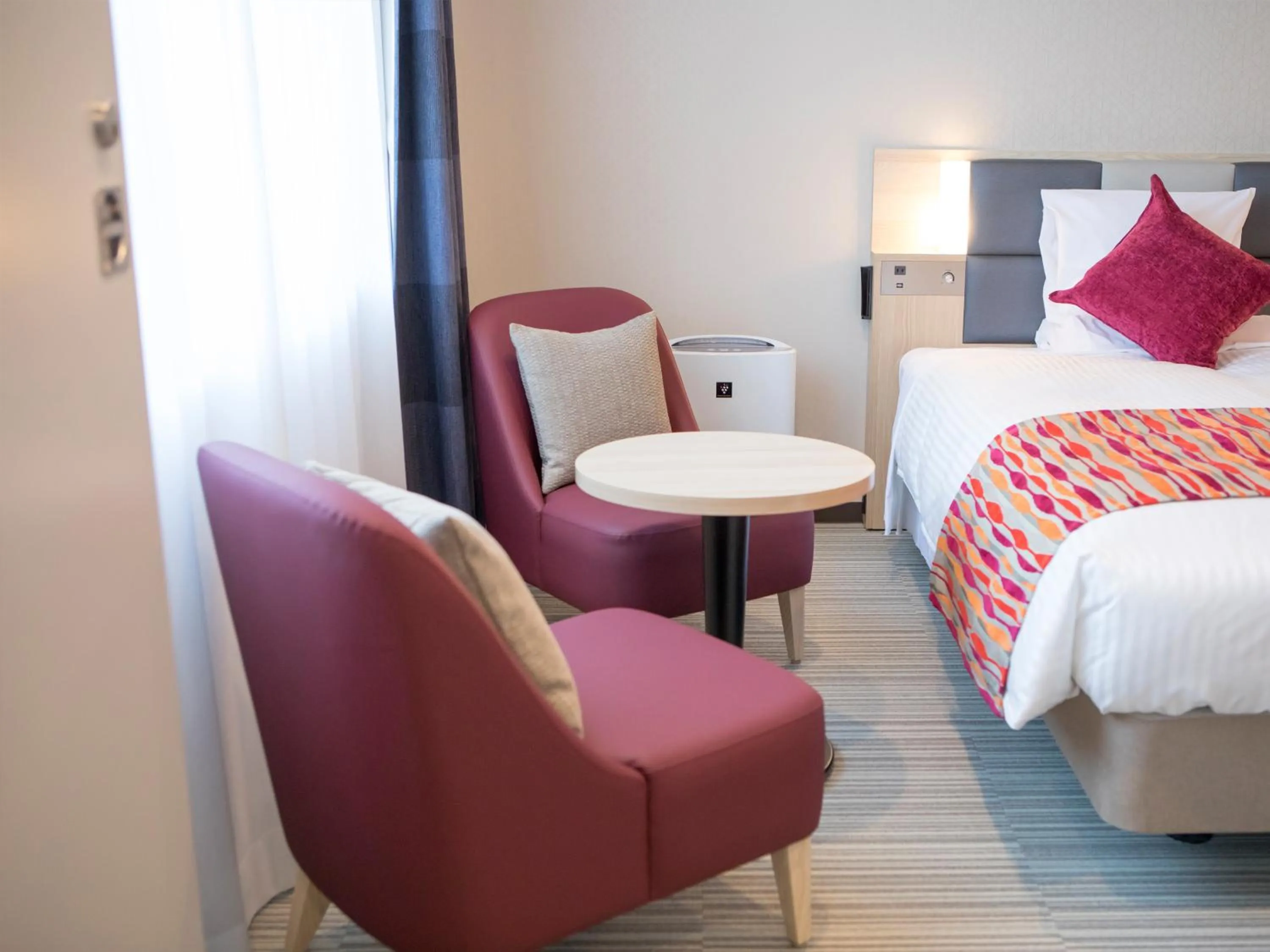 Photo of the whole room, Bed in HOTEL MYSTAYS PREMIER Narita