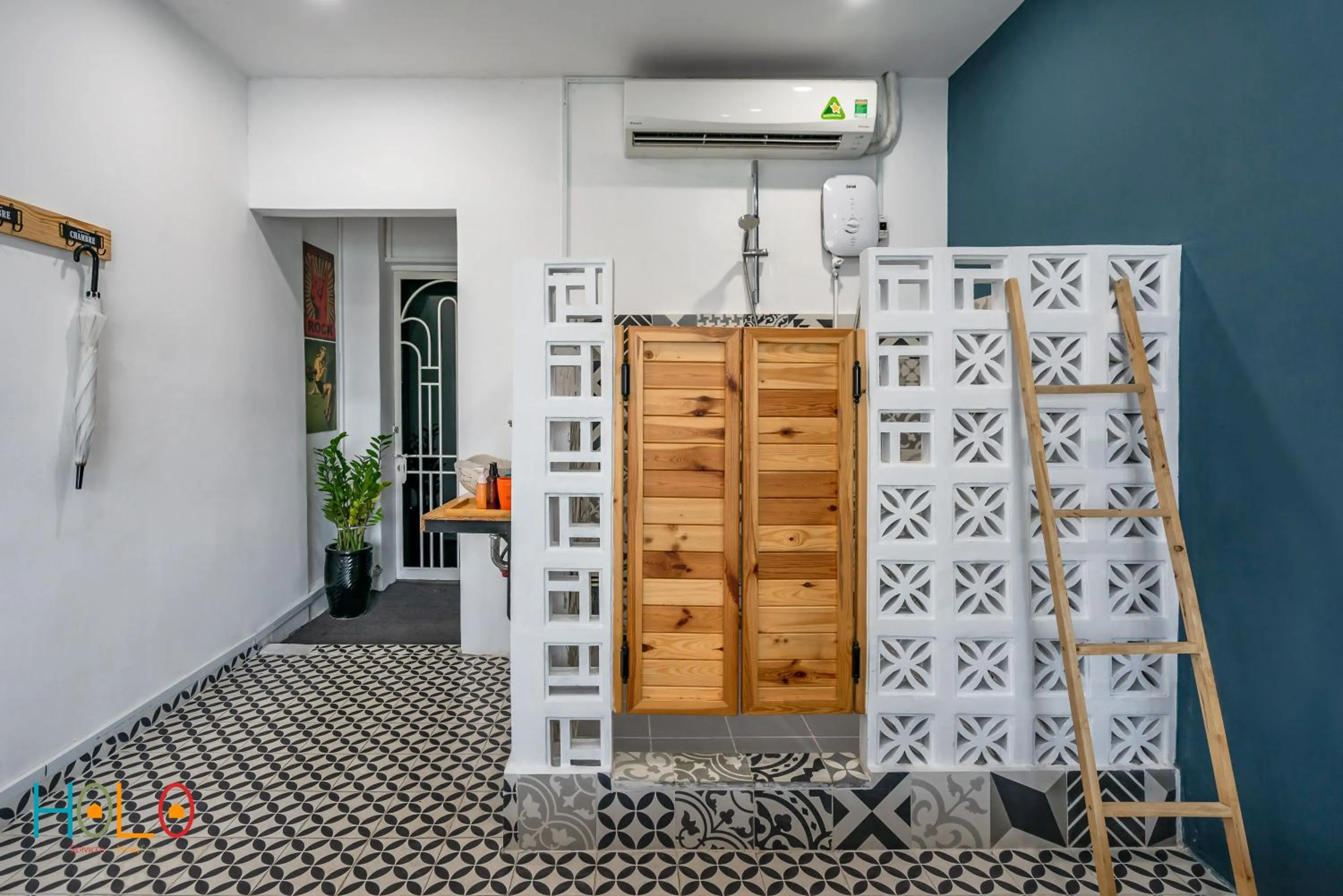 Open Air Bath in HoLo Fairy House Saigon - Serviced Homestay