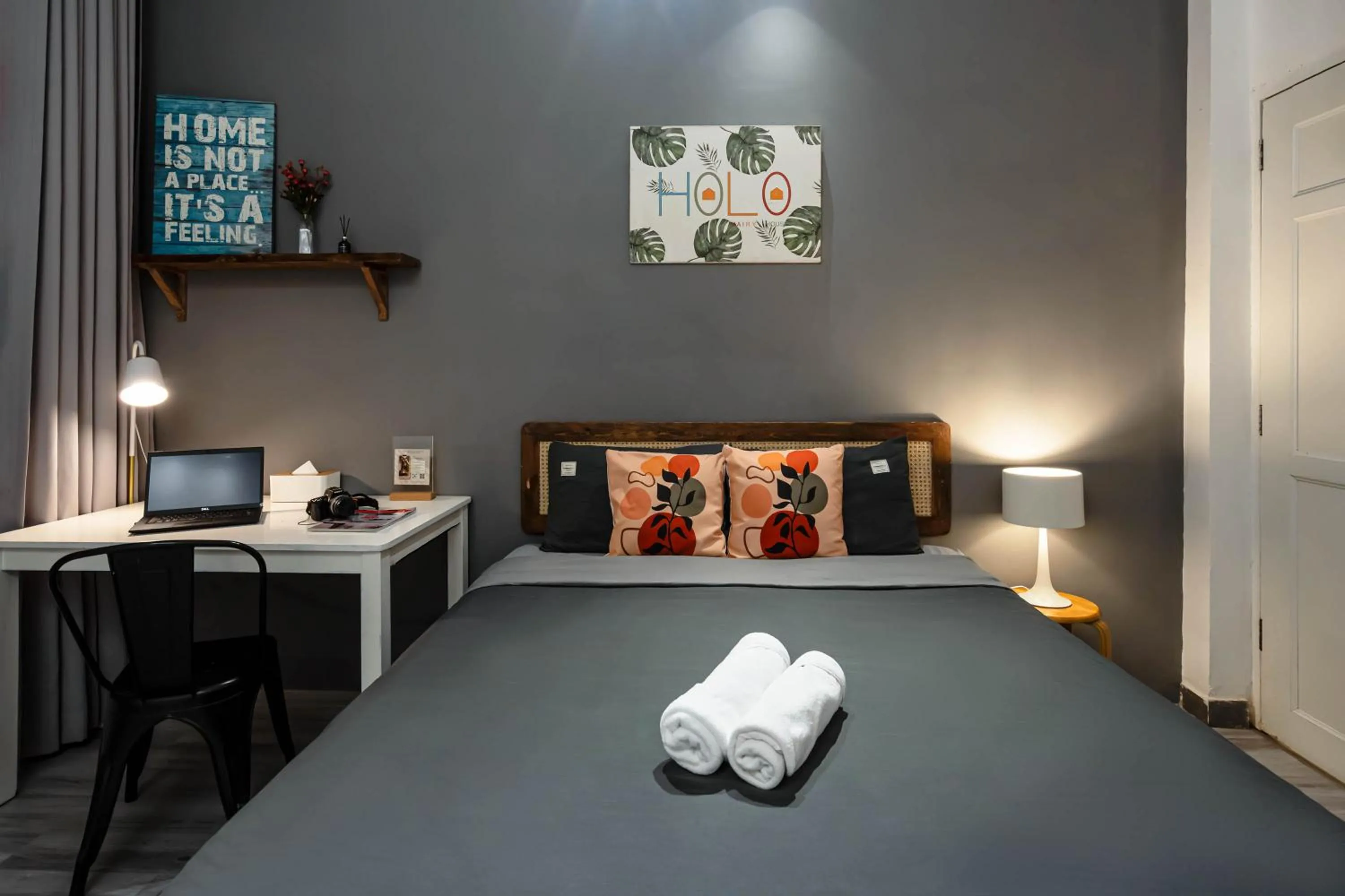 Bed in HoLo Fairy House Saigon - Serviced Homestay