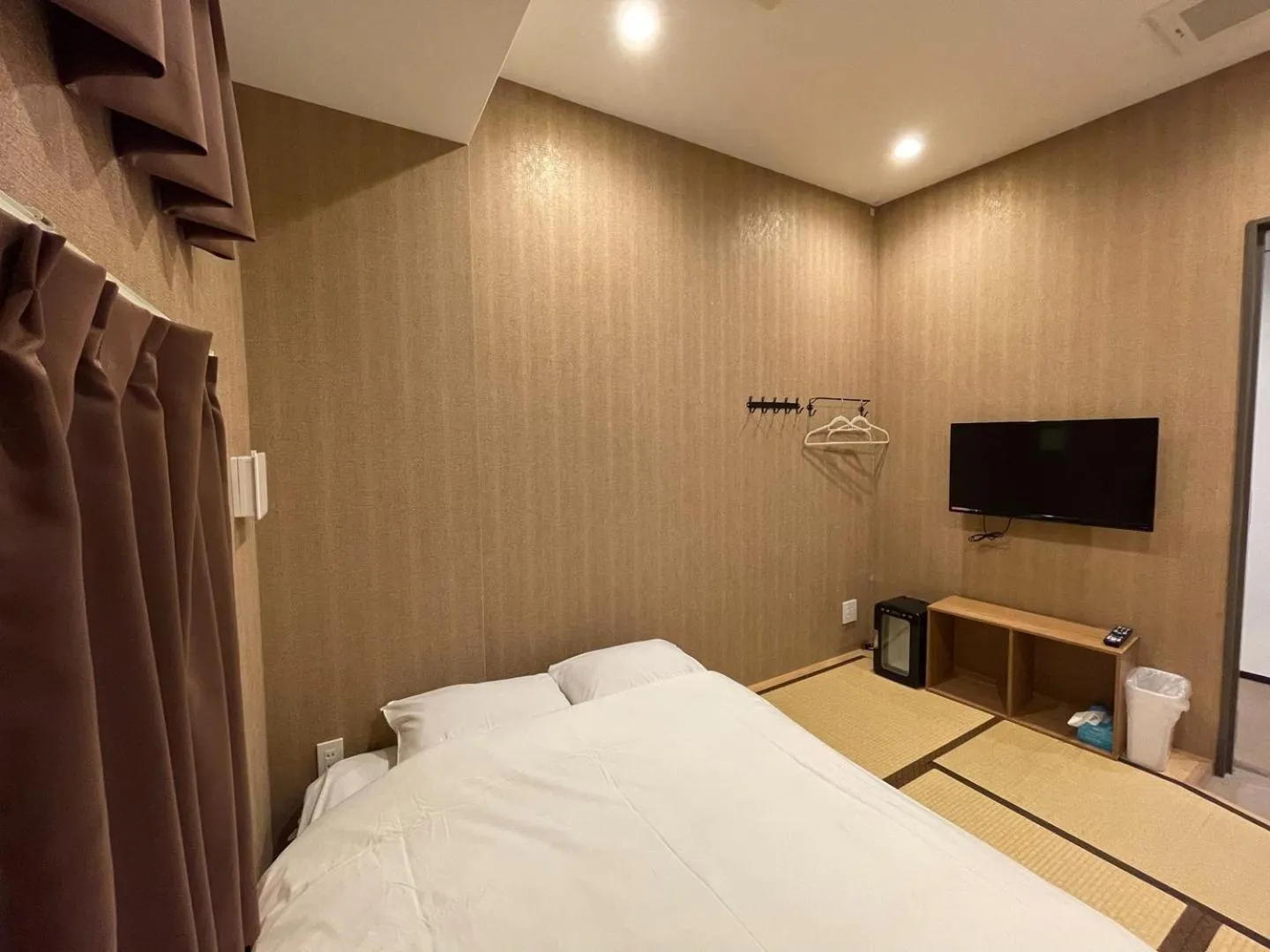 TV/Entertainment Center in Dot Hotel Hangout