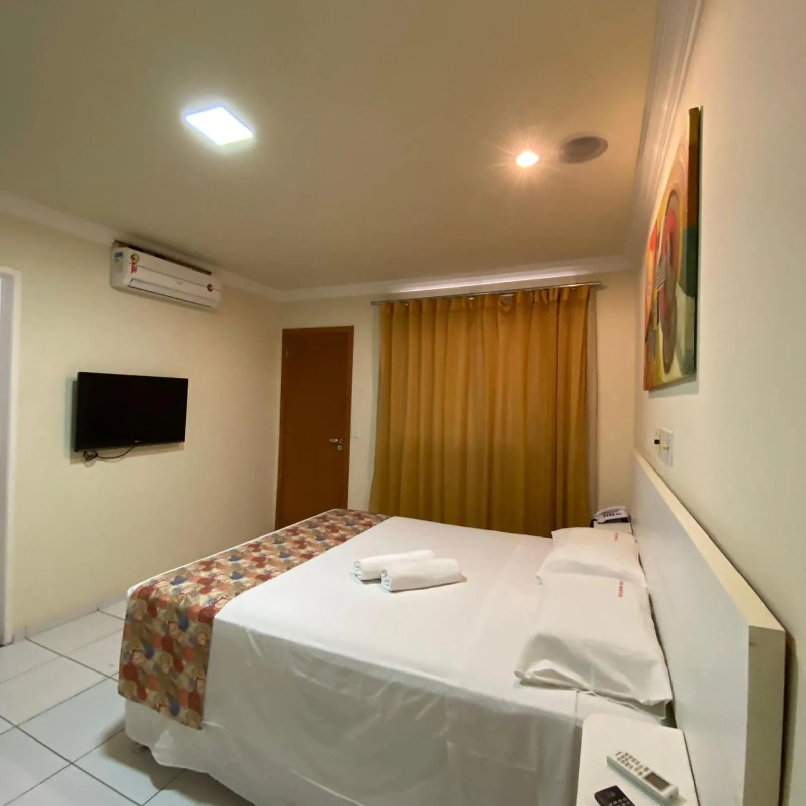 Bed in Hotel Monte Rei