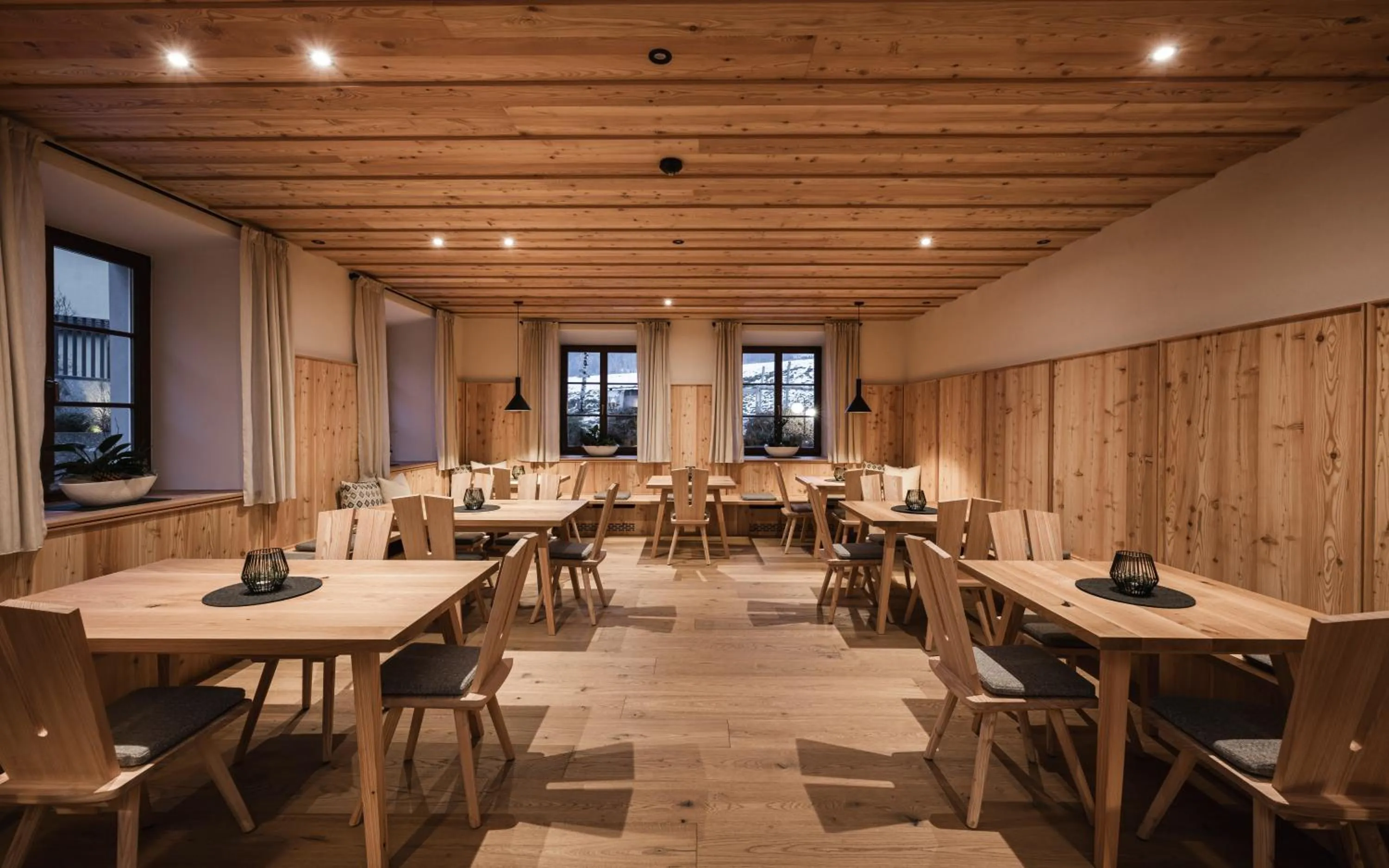 Restaurant/places to eat in Hotel Lener