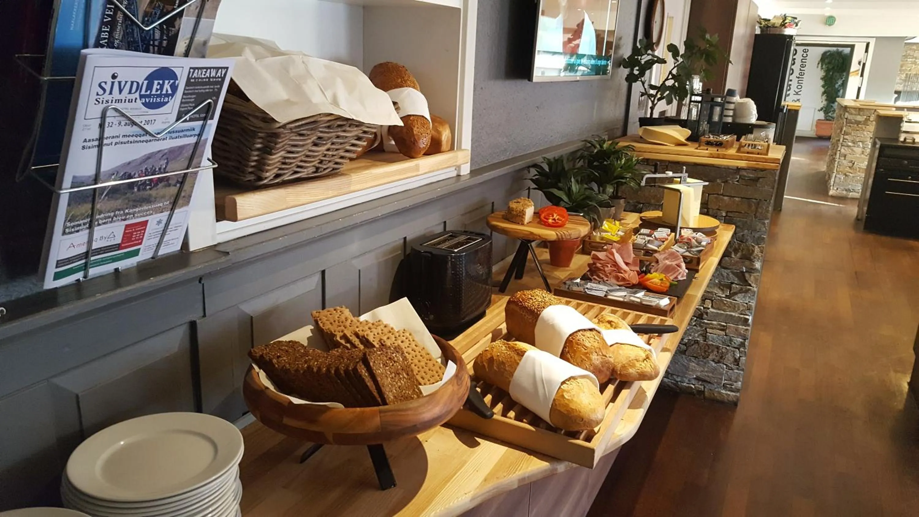 Breakfast in Hotel Sisimiut & Tours