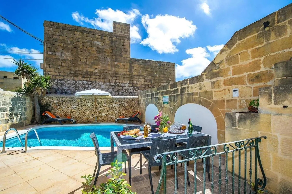 Gawhra Holiday Home